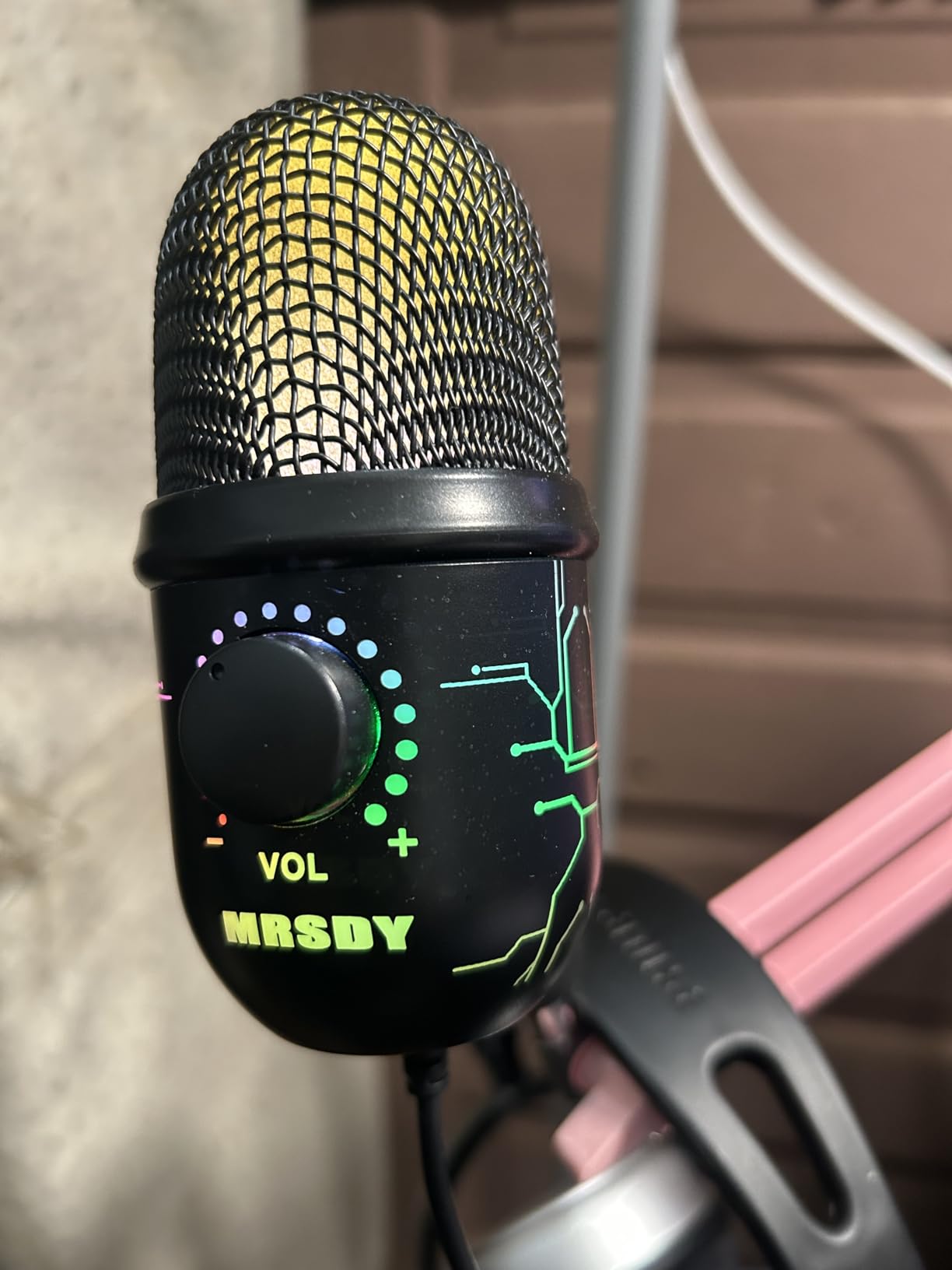 MRSDY USB Gaming Microphone for PC with Noise Reduction, Mute, Gain, RGB customer photo 1