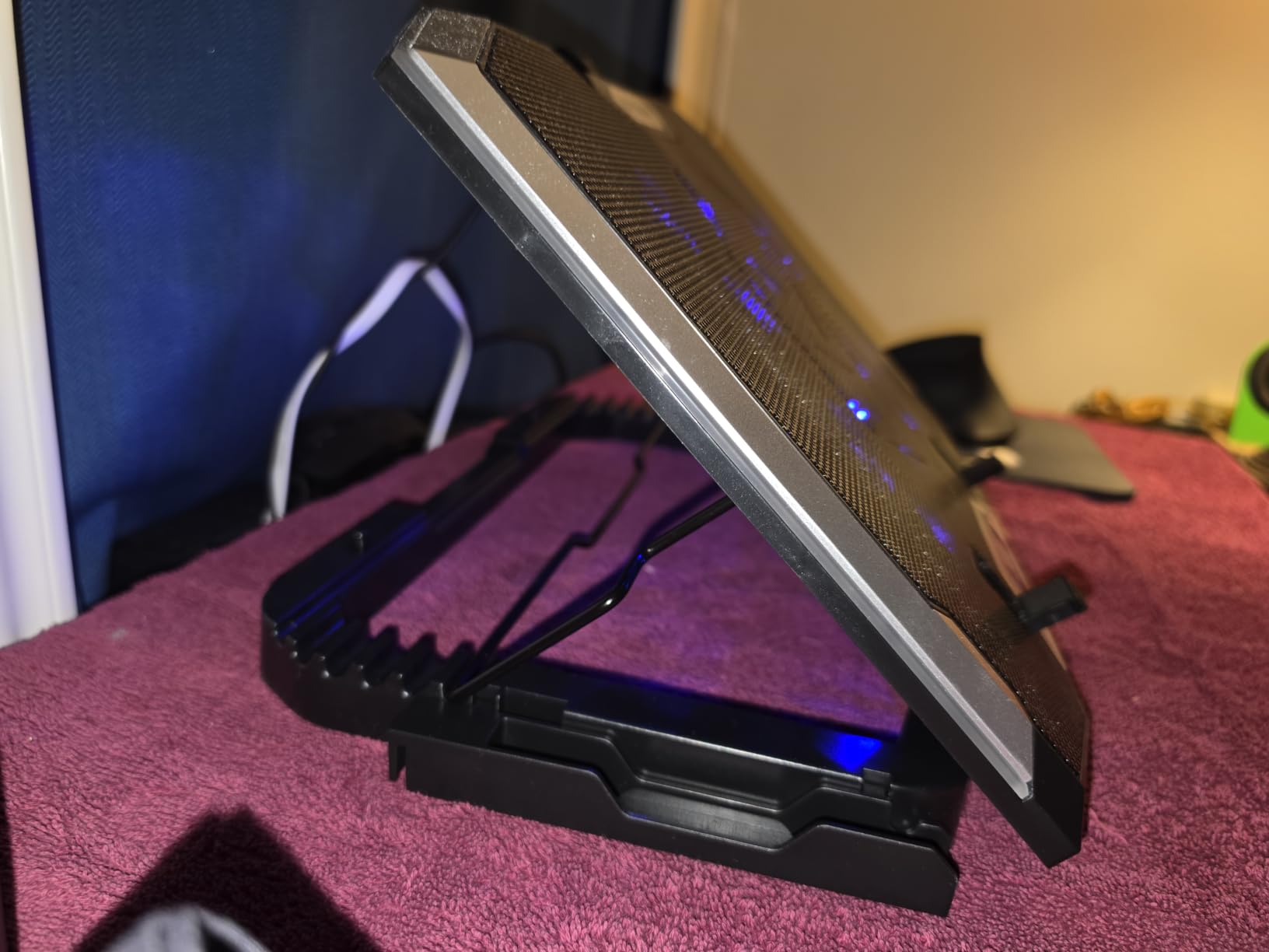 ICE COOREL Gaming Laptop Cooling Pad with 8 Cooling Fans, Laptop Fan Cooler Pad for 15-17.3 Inch, Notebook Cooler Stand with 6 Height Adjustable, RGB Cooling Pad with Two USB Port + Phone Stand customer photo 2