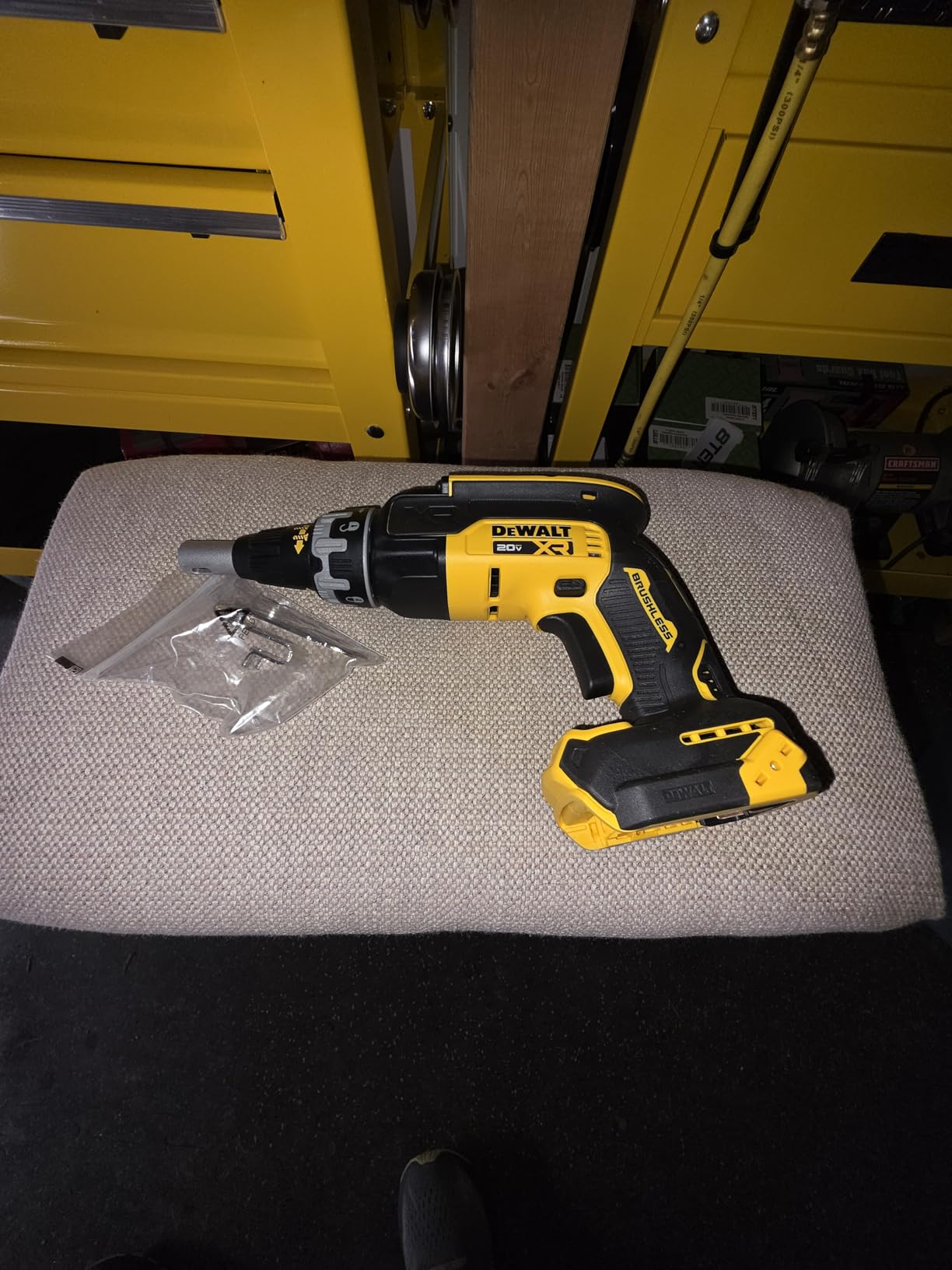 DEWALT 20V Max Drywall Screwgun, Tool Only (DCF630B) customer photo 1