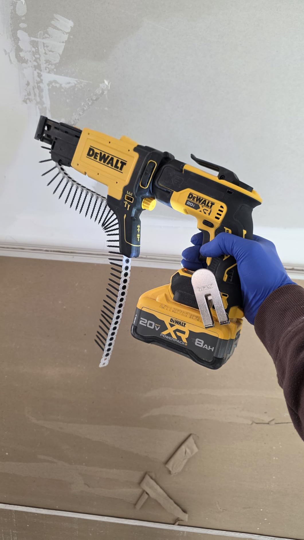 DEWALT 20V Max Drywall Screwgun, Tool Only (DCF630B) customer photo 2