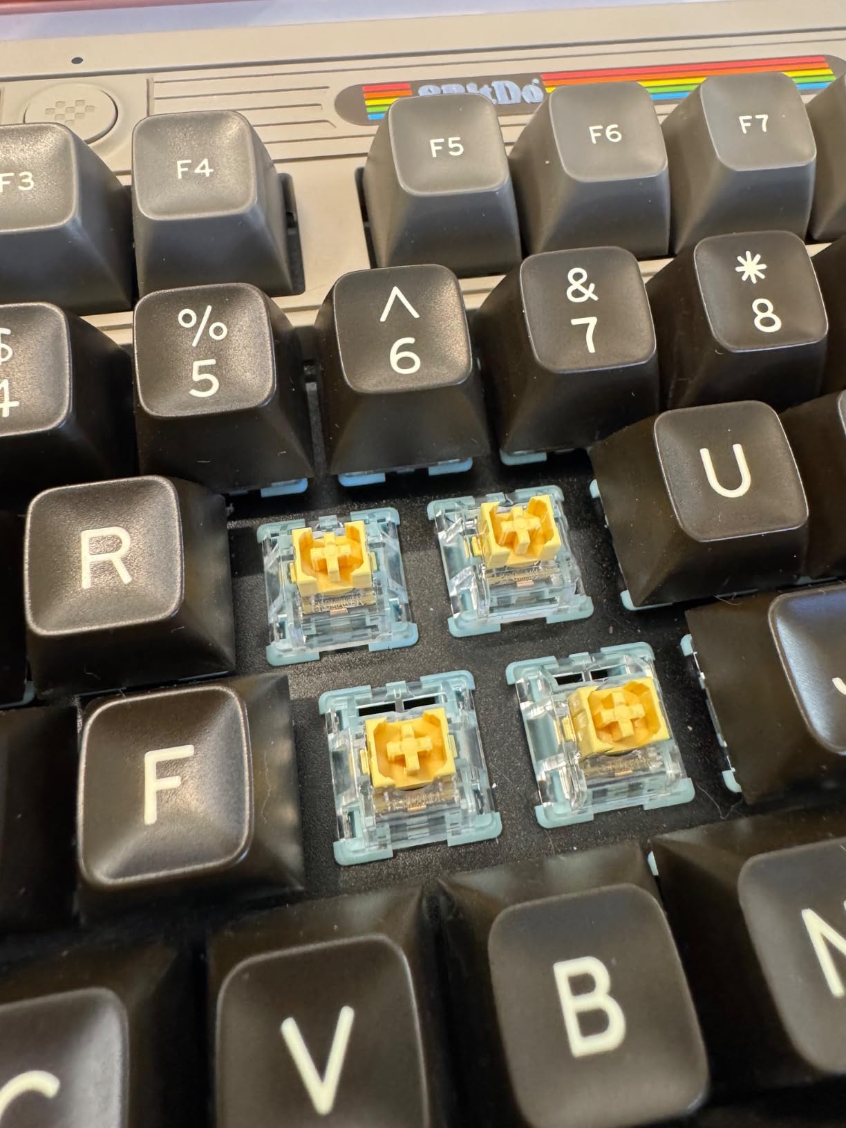 EPOMAKER Silent Mechanical Keyboard Switches Set - 35 Pieces Factory Pre-Lubed, 5-Pin Linear/Tactile Switches for Custom Mechanical Keyboards (Sea Salt(Linear Silent)) customer photo 1