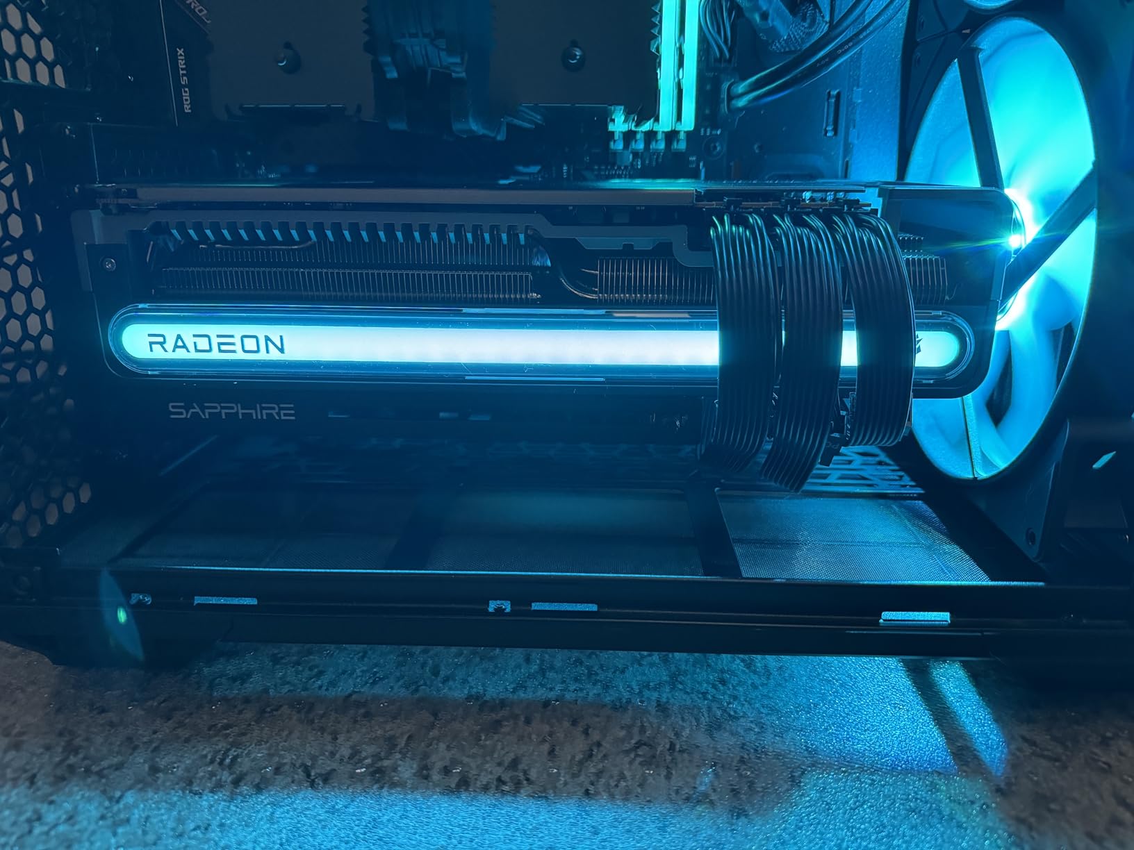 Sapphire 11322-01-40G Nitro+ AMD Radeon RX 7900 XTX Vapor-X Gaming Graphics Card with 24GB GDDR6, AMD RDNA 3 customer photo 1