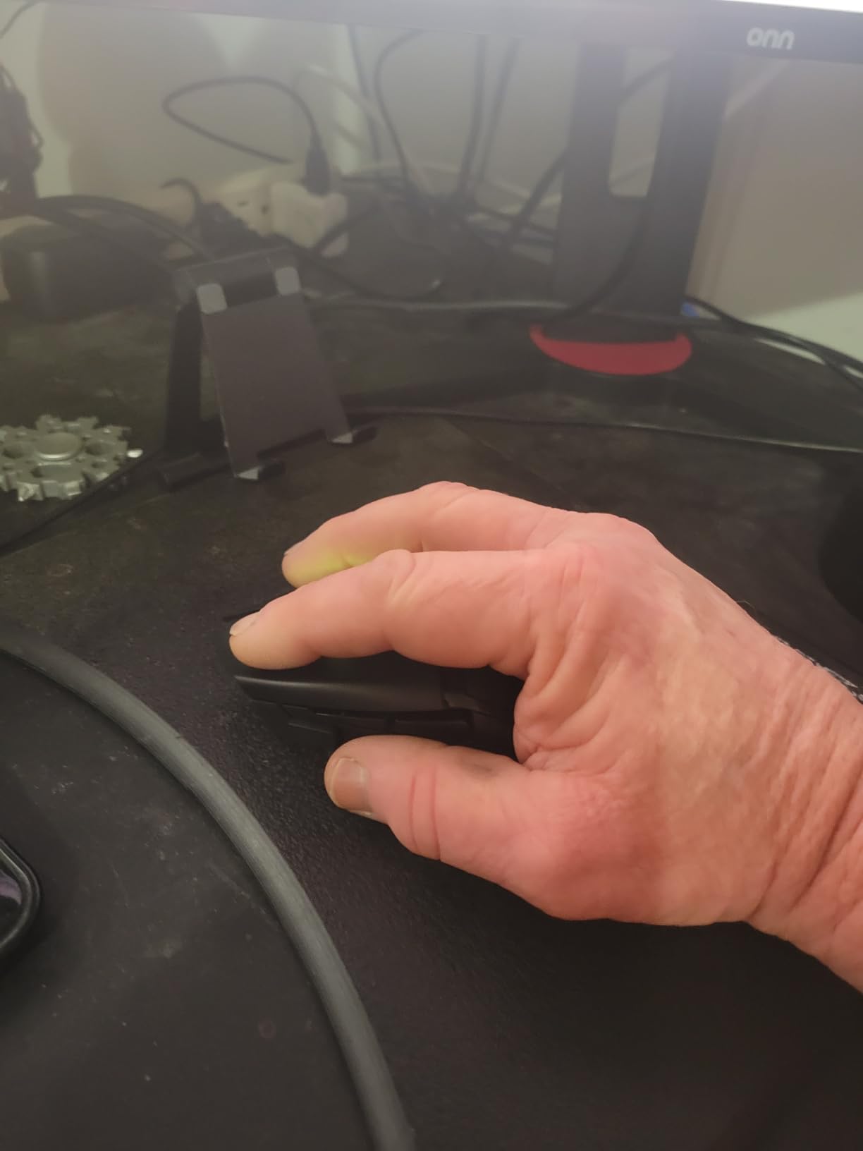 Razer Basilisk V3 X HyperSpeed Customizable Wireless Gaming Mouse, Black customer photo 1