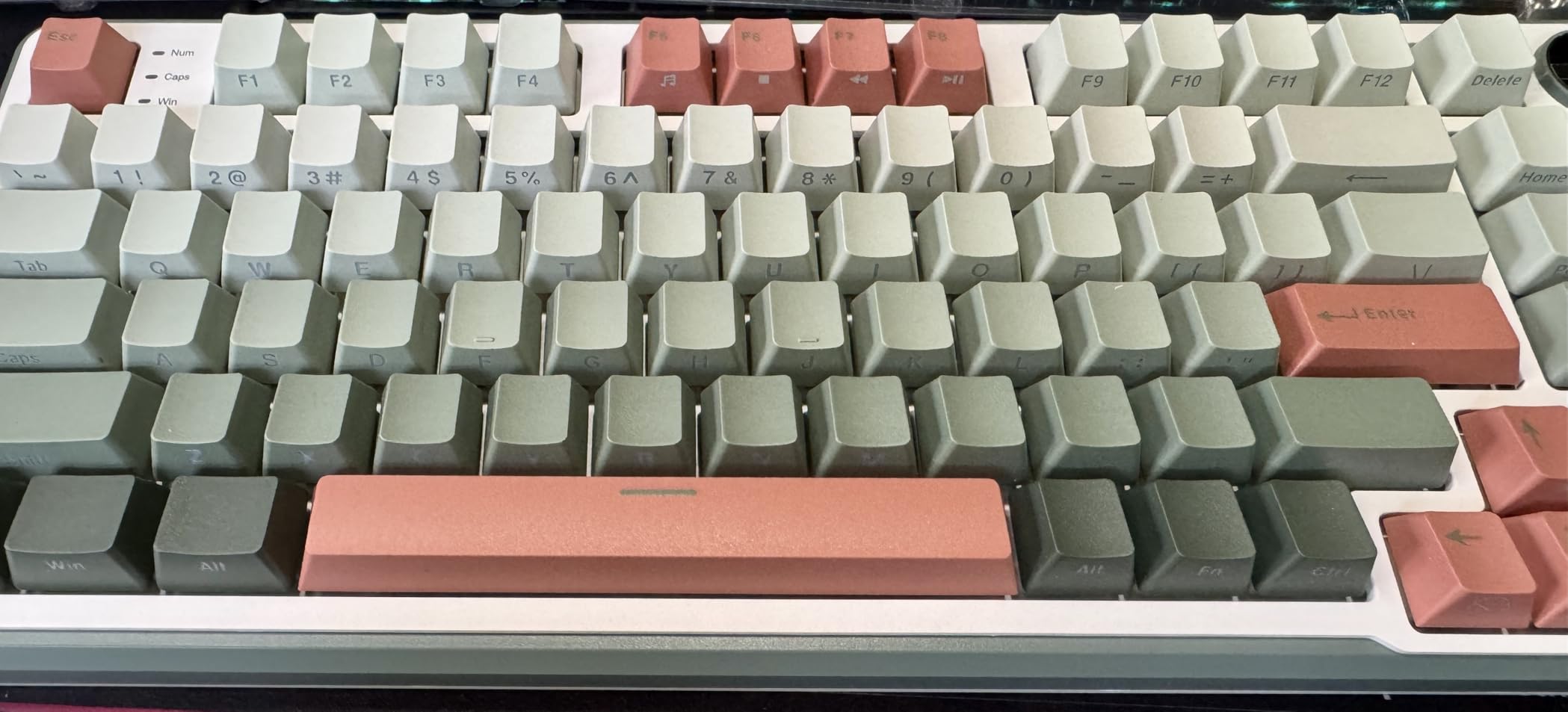 XVX Side Print Keycaps, Shine Through Double Shot PBT Keycaps, Custom Key caps 60 65 75 100 Percent, Gradient Purple 136 Keys Set, OEM Profile, Minimalist Style for Cherry Gateron MX Switches Keyboard customer photo 2