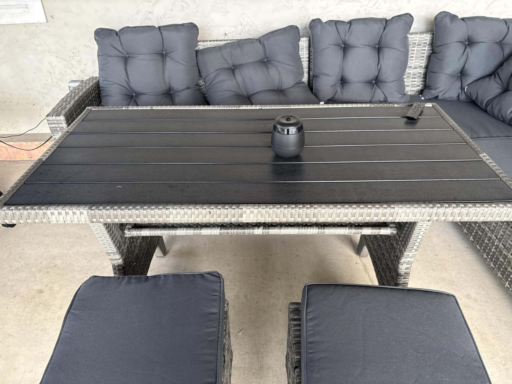 KROFEM 4 Piece Patio Furniture Set, Outdoor Wicker Conversation Set customer photo 1
