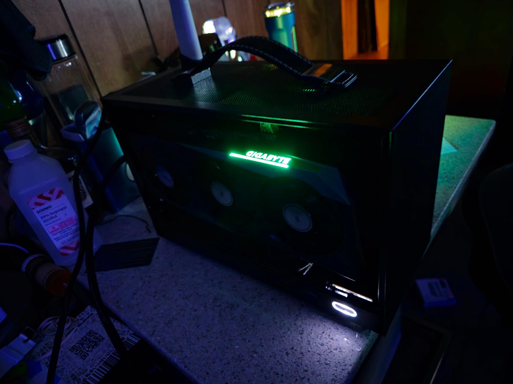 Gigabyte GV-R76GAMING OC-8GD Radeon RX 7600 Gaming OC 8G Graphics Card, 3X WINDFORCE Fans 8GB 128-bit GDDR6, Video Card customer photo 1