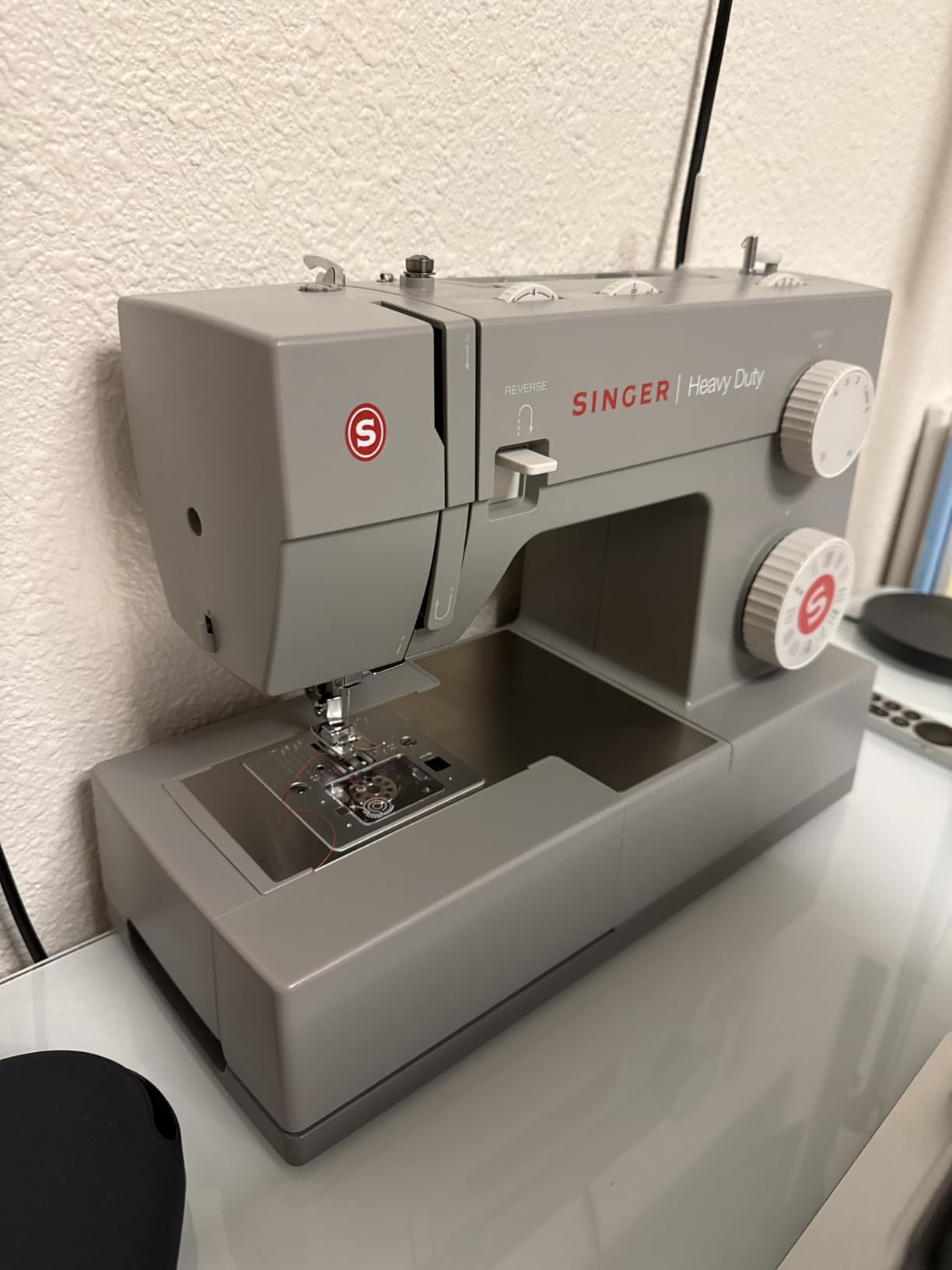 SINGER® 4432 (Black) High Speed Heavy Duty Sewing Machine + Accessory Kit customer photo 1