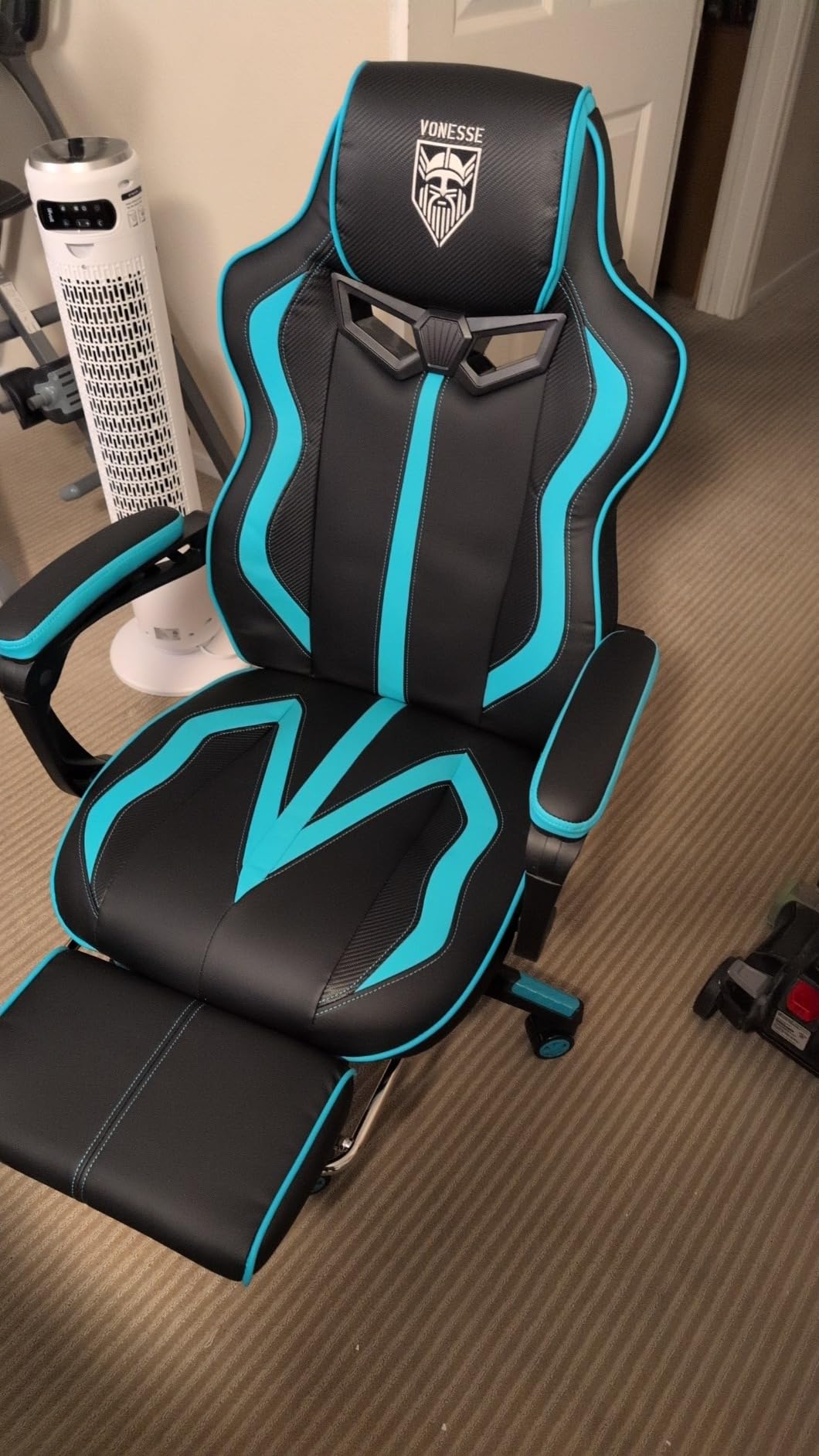 Vonesse Gaming Chairs for Adults, Gamer Chair with Footrest and Massage, Reclining Big and Tall Ergonomic Gaming Chair, Computer Chairs for Heavy People 300LBS (Blue/Black) customer photo 2