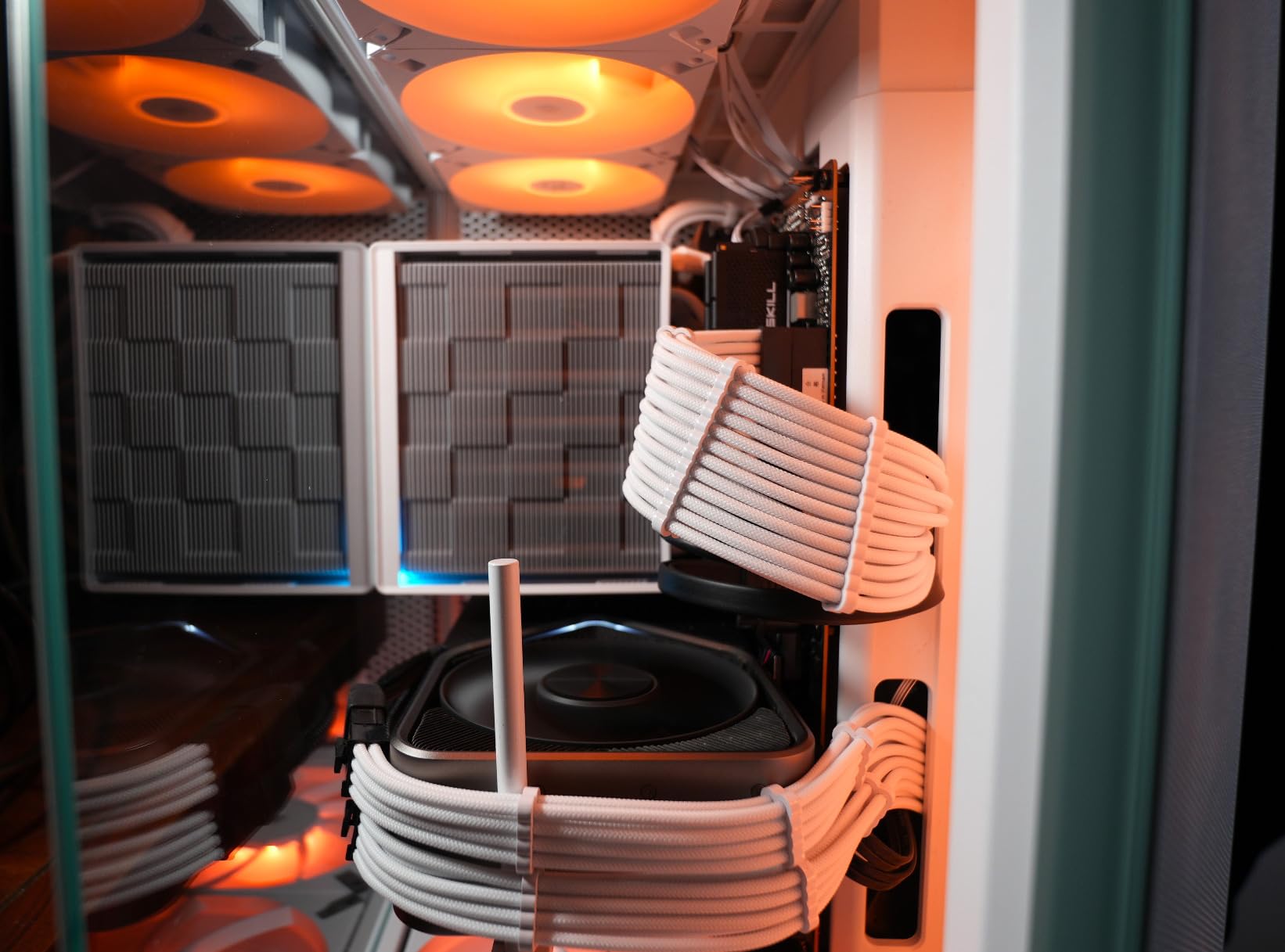 NZXT H6 Flow | CC-H61FW-01 | Compact Dual-Chamber Mid-Tower Airflow Case | Panoramic Glass Panels | High-Performance Airflow Panels | Includes 3 x 120mm Fans | Cable Management | White | Compact dual-chamber ATX case with panoramic glass and 3 included 120mm fans. Airflow-optimized for clean, cool builds. customer photo 2