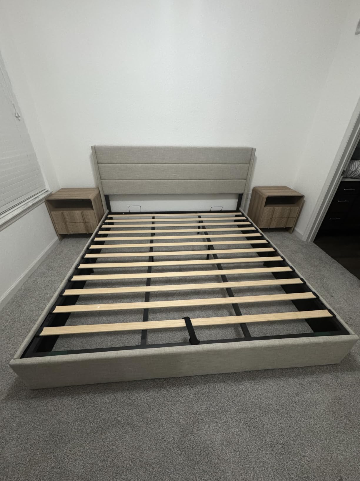 Allewie Queen Size Lift Up Hydraulic Storage Bed Frame Light Beige customer photo 2
