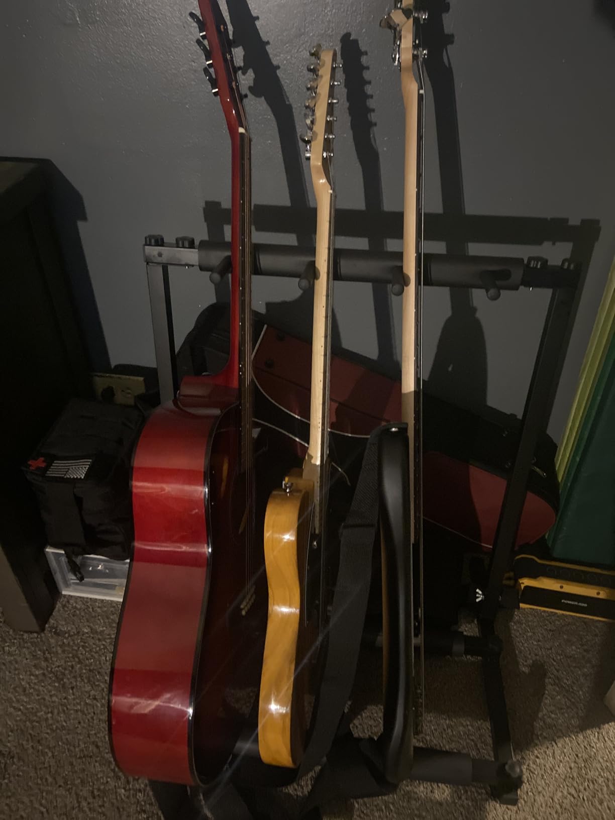 AODSK 5 Multi Guitar Stand Rack with Folding Design,Multiple Guitars Stand,Portable Black Guitar Holder,Black Guitar Display Holder for Guitar & Bass,Studio & Home (Square-5 Holder) customer photo 2