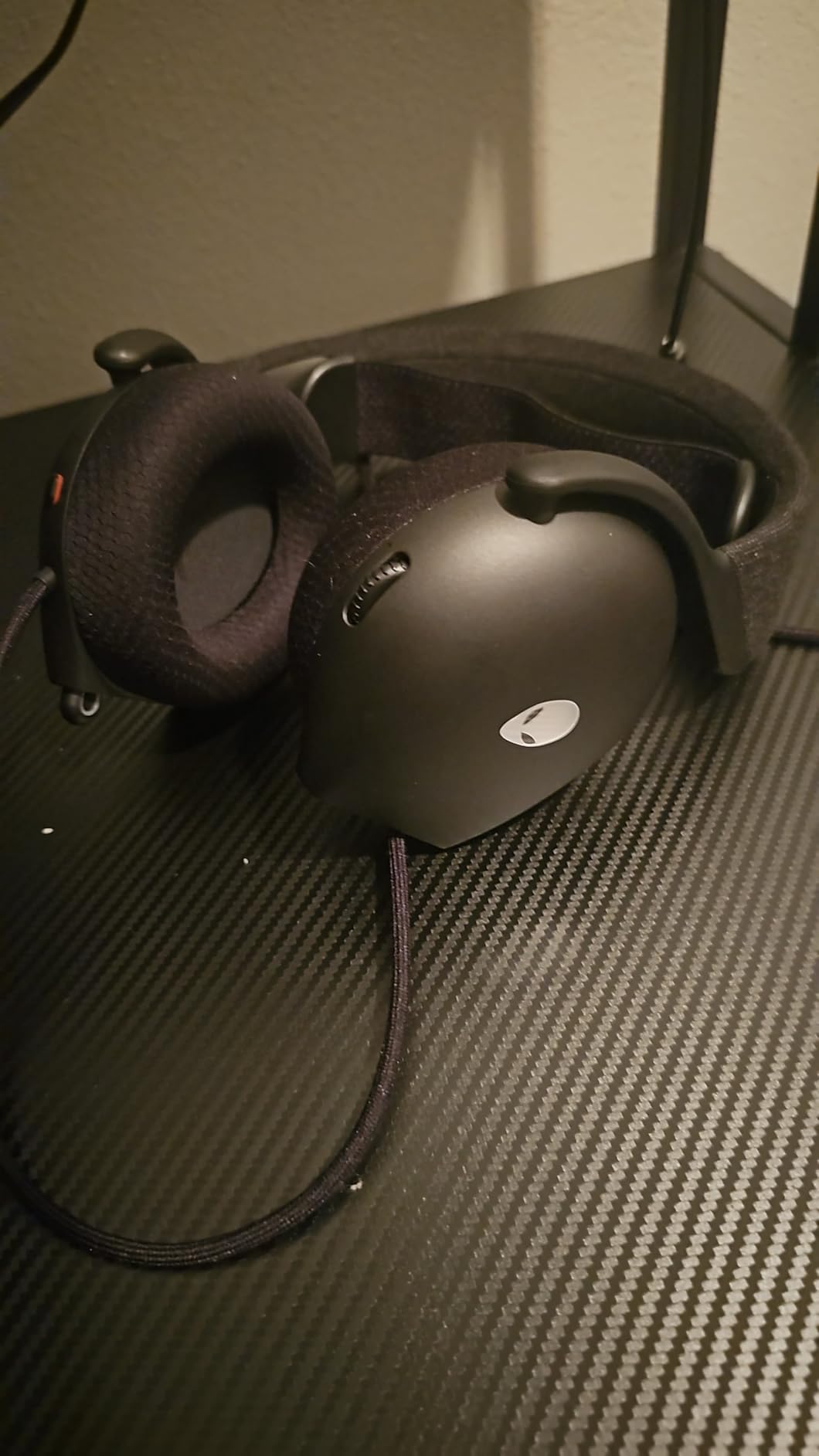 Alienware Wired Gaming Headset AW520H customer photo 2