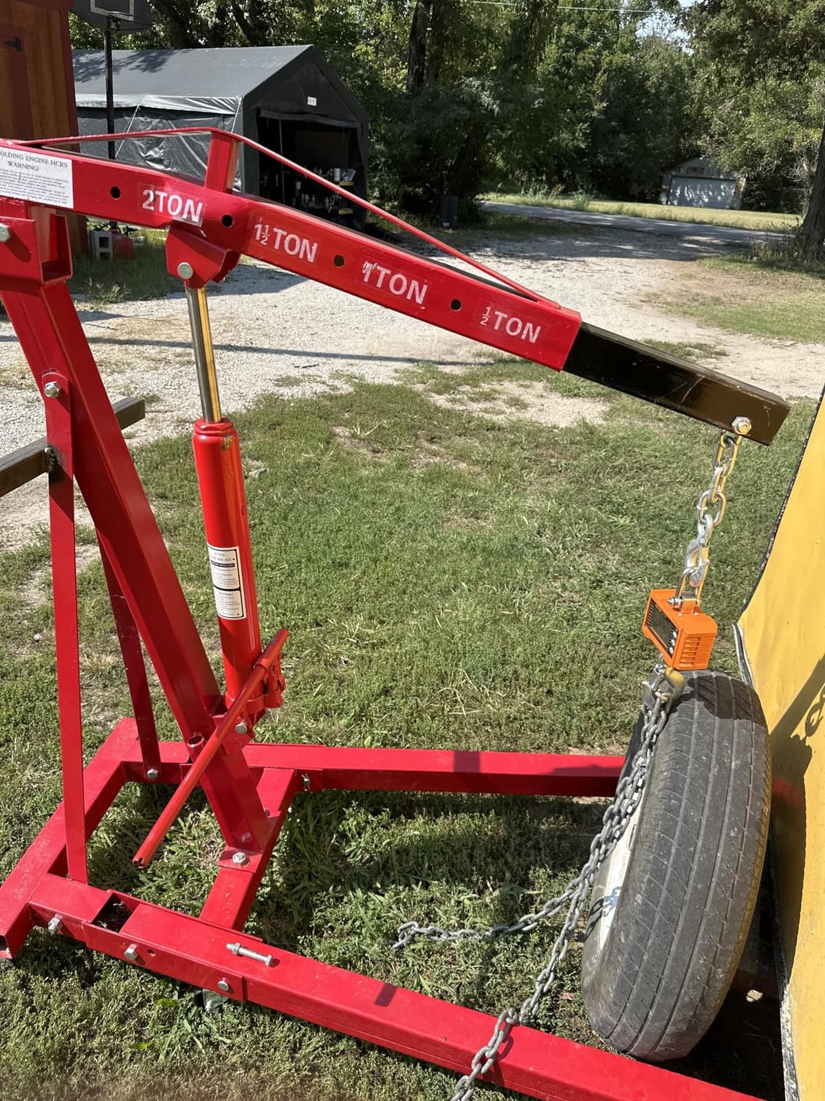 TUFFIOM 2 Ton Folding Hydraulic Engine Crane with Telescopic Boom and Outriggers and Hook, 4400 lbs Engine Hoist Workshop Crane Lifting Cherry Picker, Heavy Duty Steel Electric Hoist, Red customer photo 2