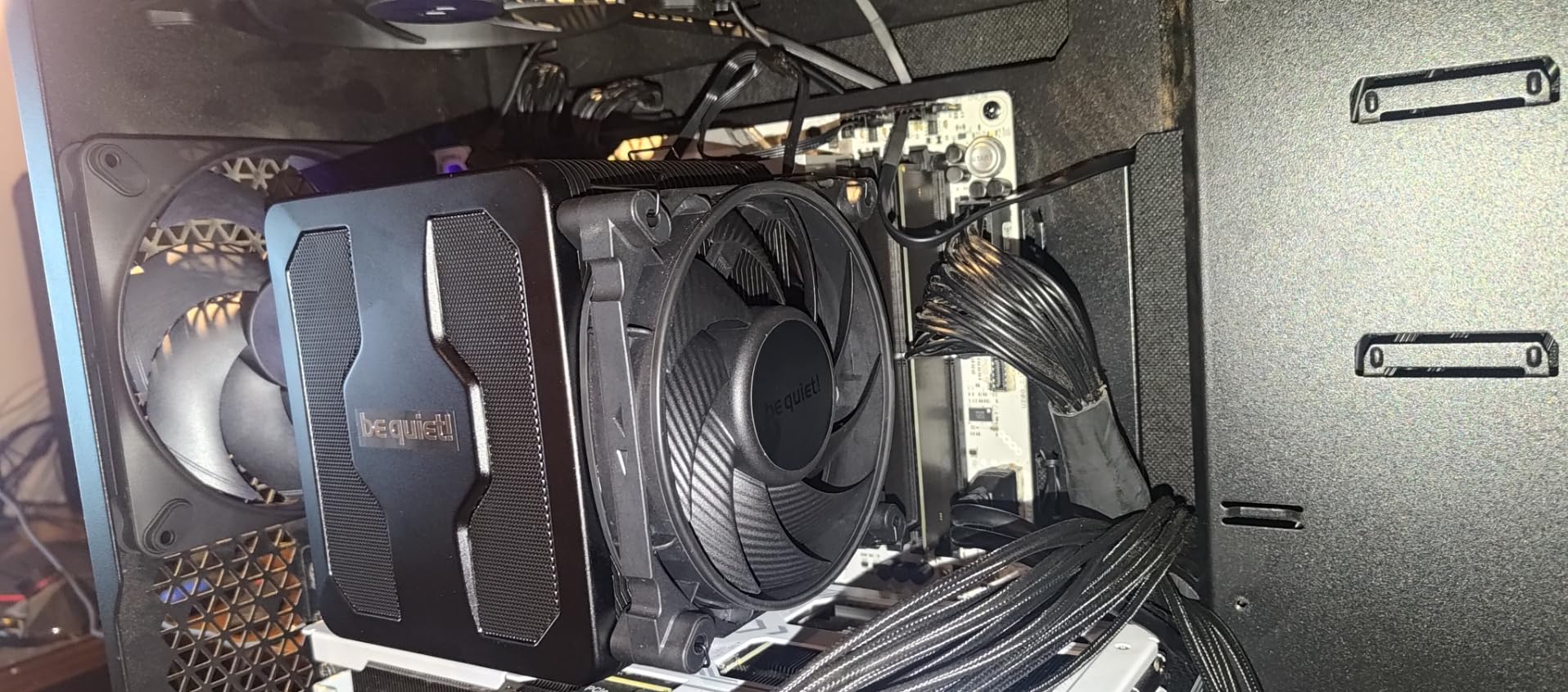 be quiet! Dark Rock Pro 5 CPU Cooler, Silent Cooling, High Airflow | 7 high-Performance Copper Heat Pipes, 2x FDB PWM Fans, For Overclocking PC Systems, 2 Mode Speed Switch, With Thermal Grease customer photo 1