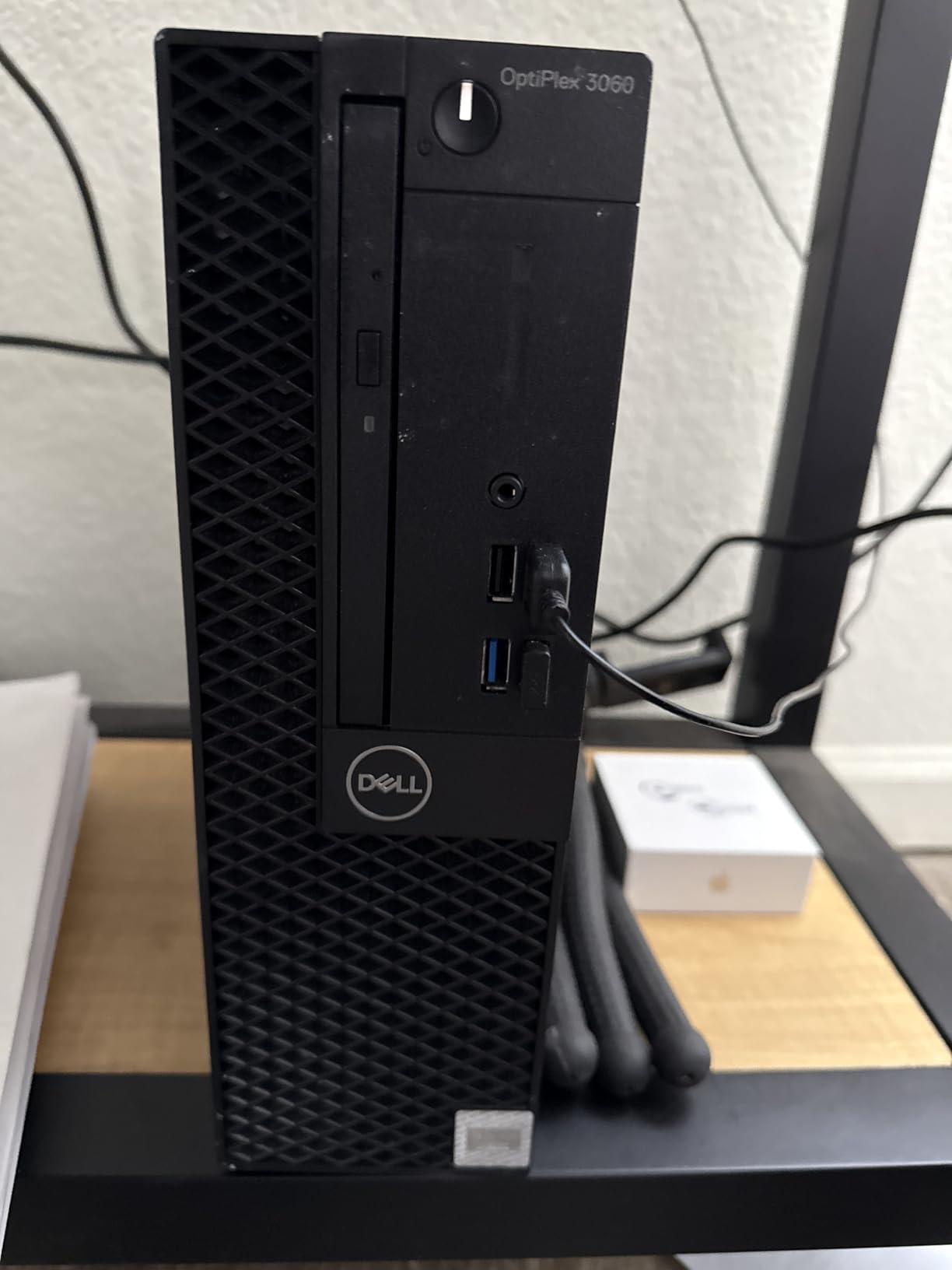 Dell Optiplex 3060 Desktop Computer | Intel i5-8500 (3.2) | 32GB DDR4 RAM | 1TB SSD Solid State | Built in WiFi | Bluetooth | Windows 11 Professional | Home or Office PC (Renewed) customer photo 1
