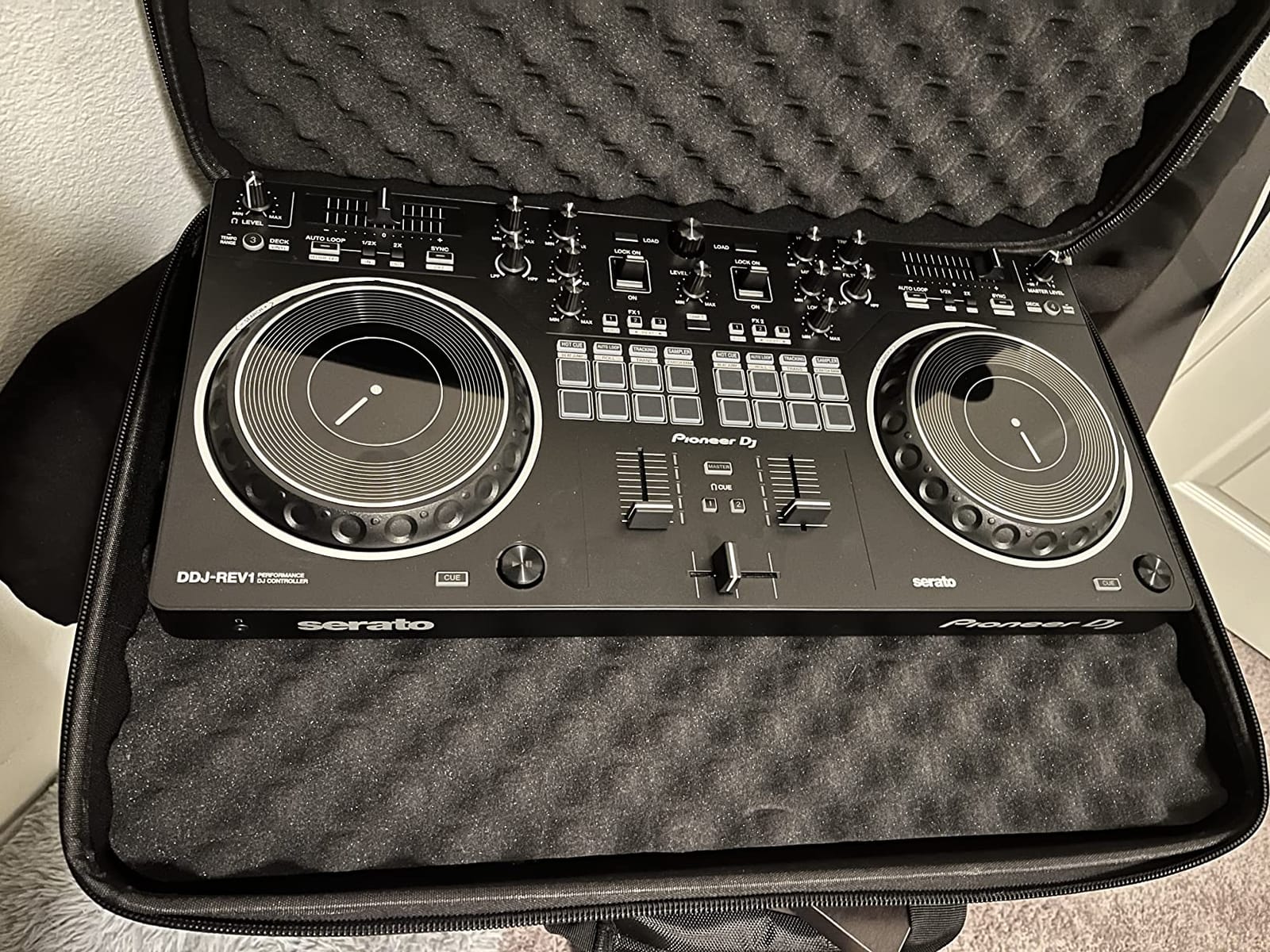 Lightweight Molded EVA Storage Case Fits for Pioneer DDJ RX2 RX3, 29.5 X 19.3 X 5.5 Inch Black customer photo 1