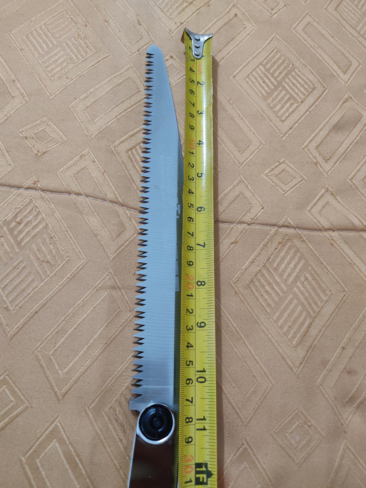 REXBETI 14-Inch Folding Pruning Saw, Extra Long Hand Saw for Tree Trimming customer photo 1