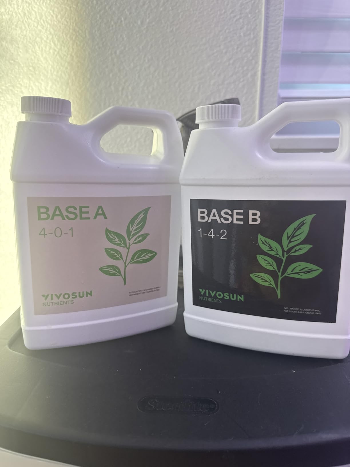 VIVOSUN Liquid Nutrients Base A & B Bundle, Set of 8oz customer photo 1