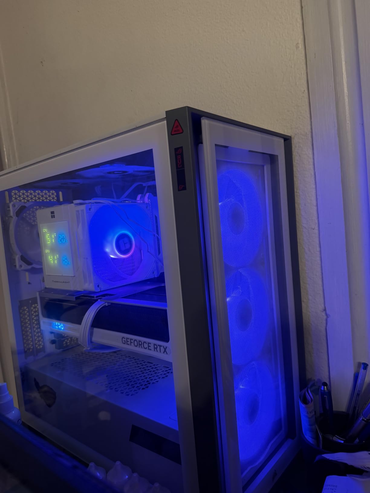CORSAIR iCUE Link RX120 RGB 120mm PWM Fans with iCUE Link System Hub - Magnetic Dome Bearing - Triple Pack - Black customer photo 1