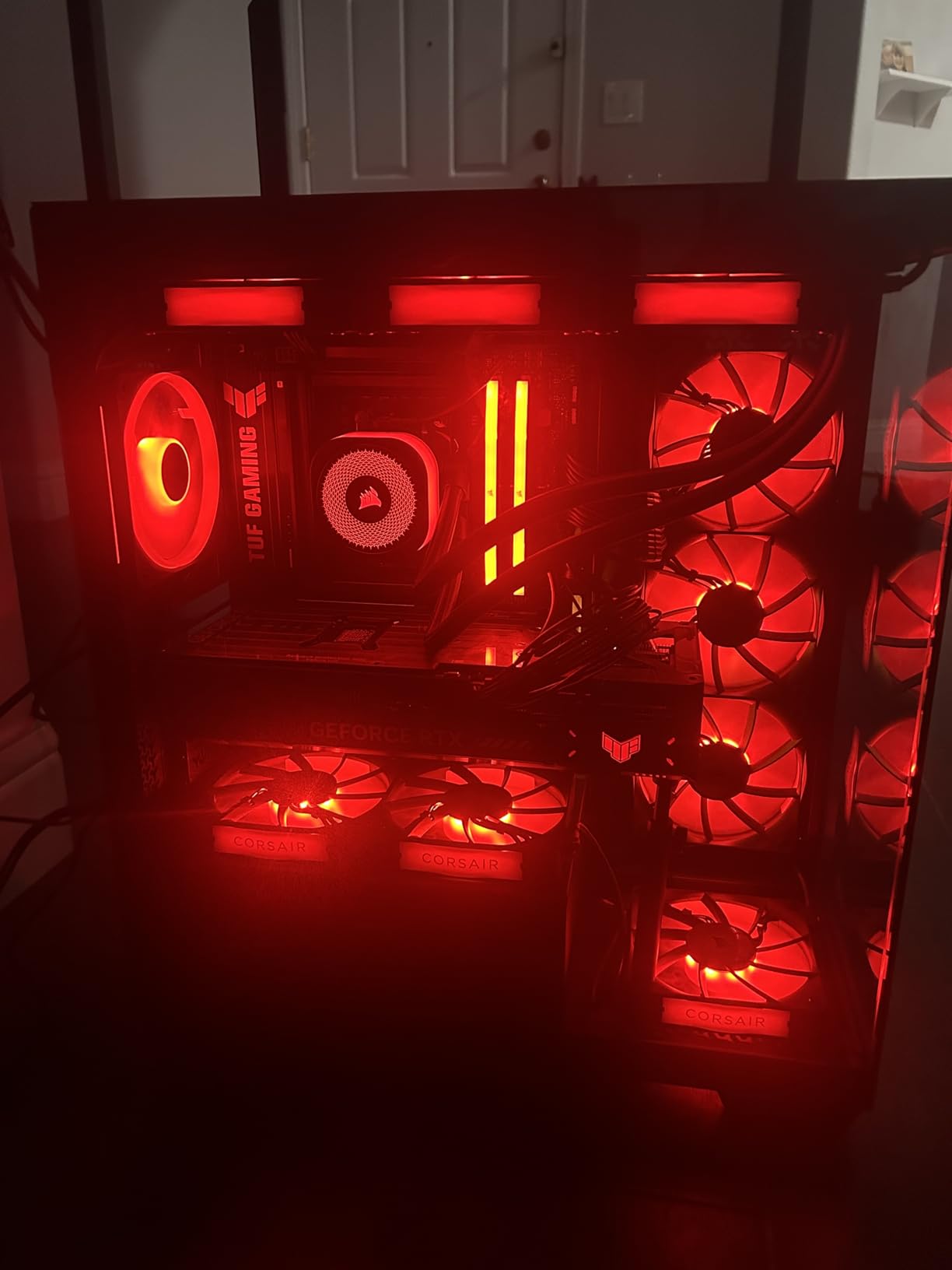 CORSAIR iCUE Link RX120 RGB 120mm PWM Fans with iCUE Link System Hub - Magnetic Dome Bearing - Triple Pack - Black customer photo 2
