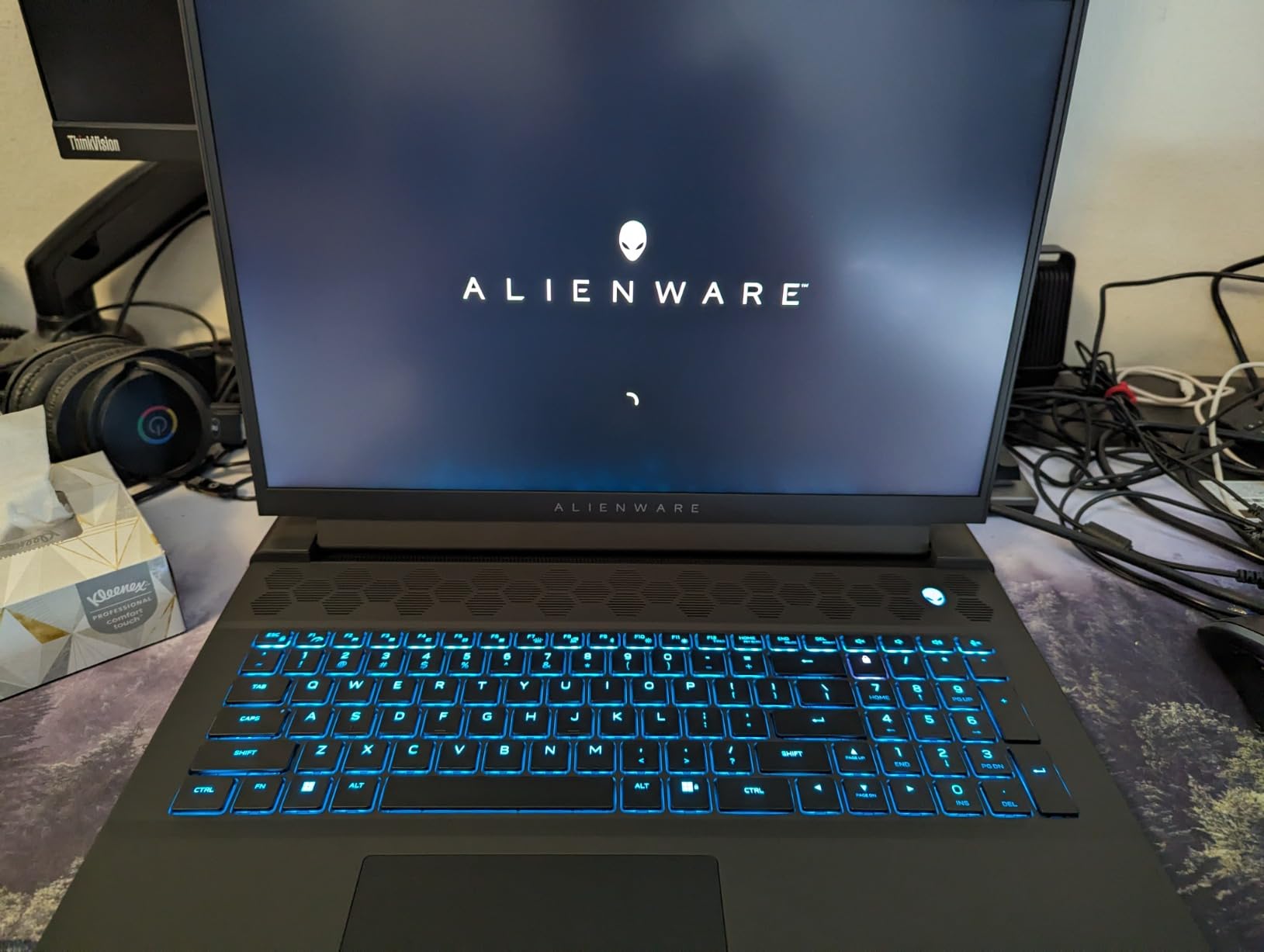 Alienware M18 R2 Gaming Laptop - 18 QHD+ 165Hz 3ms Display, Intel Core i9-14900HX, 32GB DDR5 RAM, 1TB SSD, NVIDIA GeForce RTX 4080 12 GB GDDR6, Windows 11 Home, Onsite Service - Dark Metallic Moon customer photo 2