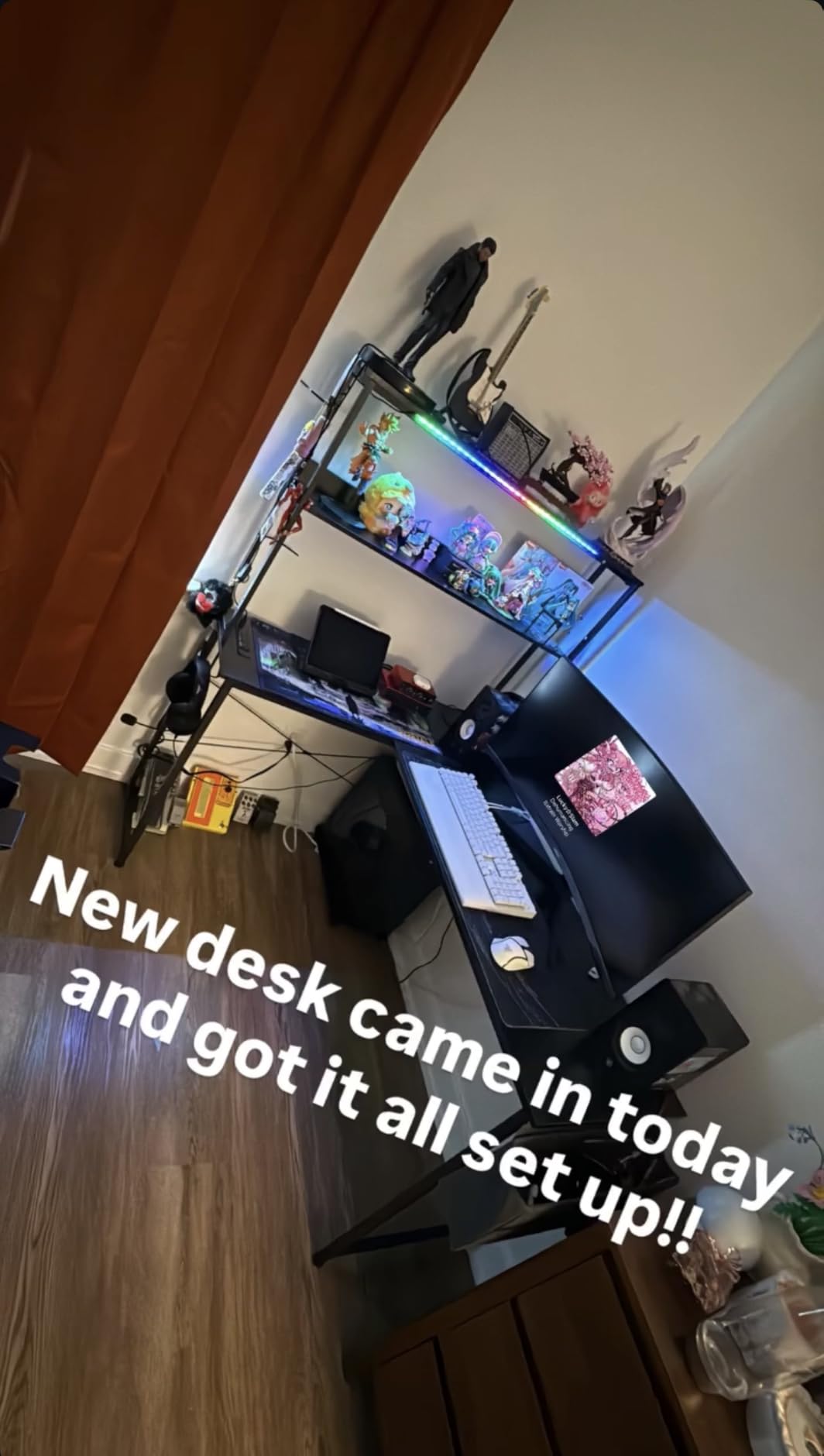 AODK L Shaped Desk Gaming Desk with LED Light & Power Outlet customer photo 2