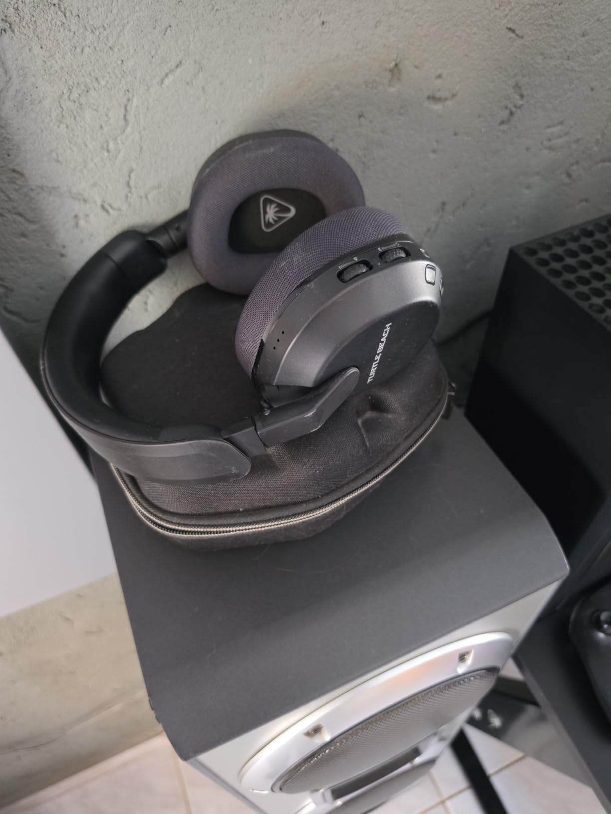 Turtle Beach Stealth 600 Wireless Gaming Headset for Xbox, PS5, PC, Mobile customer photo 2