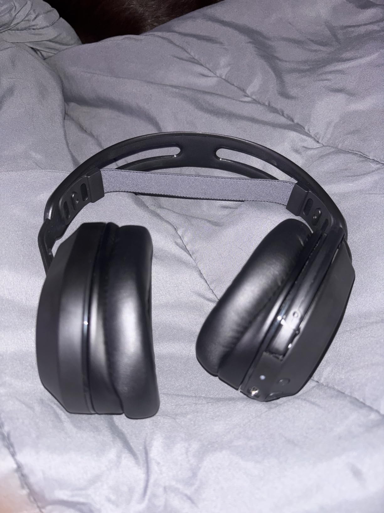 Turtle Beach Stealth 500 Wireless Multiplatform Gaming Headset for Xbox, PC | Xbox Series X|S, Xbox One, Bluetooth, 40mm Drivers, Rechargeable 40-Hr Battery, Flip-to-Mute Mic, Memory Foam Cushions, Black customer photo 1