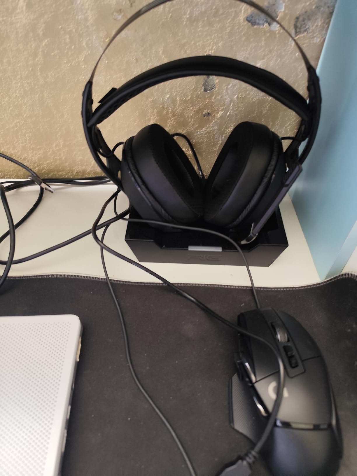 RIG 900 MAX HX Universal Dual Wireless 2.4GHz / Bluetooth Gaming Headset customer photo 1