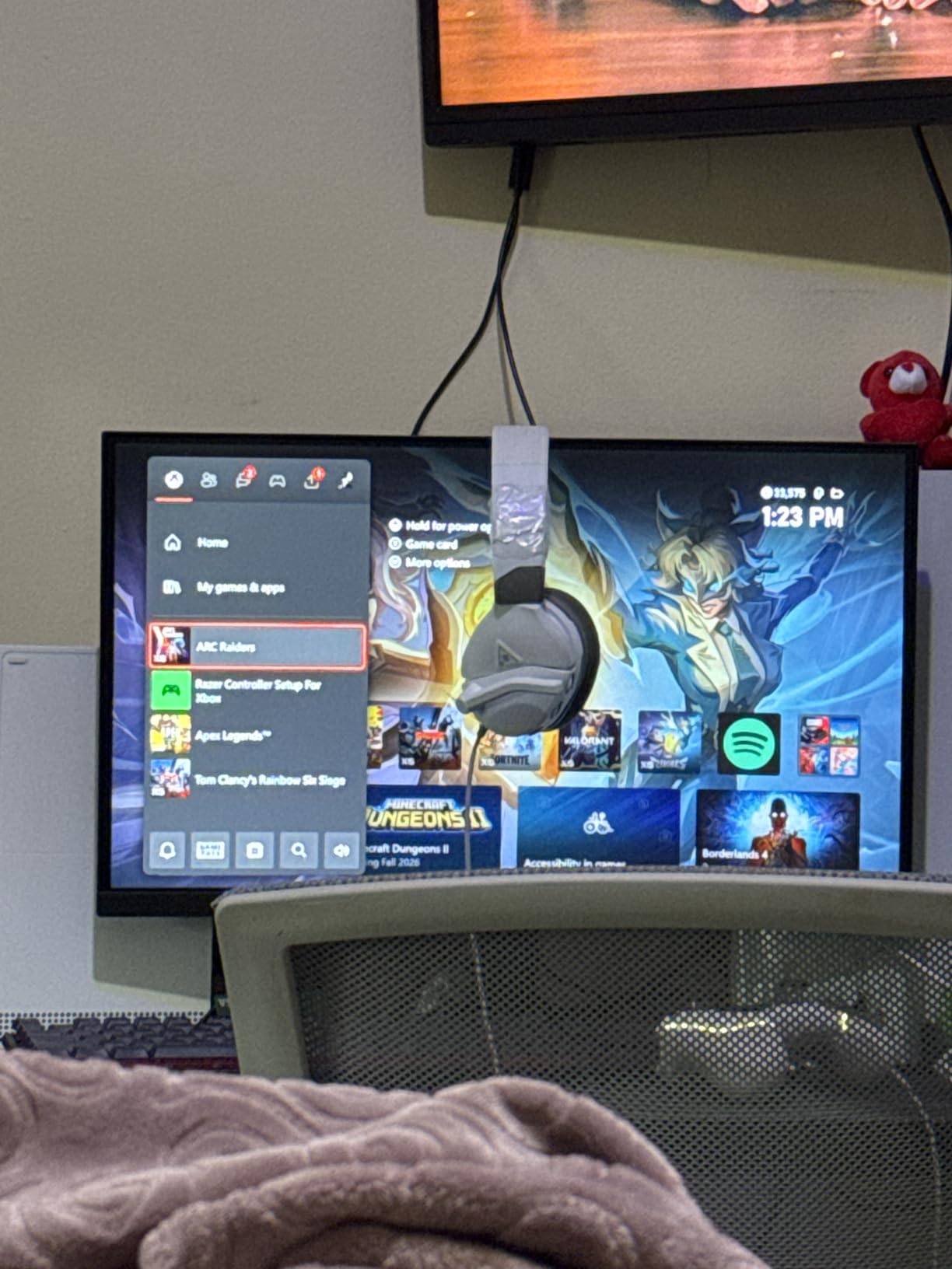 KOORUI 27 Inch Curved Gaming Monitor QHD 180Hz, 1ms 1500R VA Display | 2560×1440p Monitor, Adaptive Sync, 4000:1 Contrast, 90% DCI-P3, Eye Care, HDMI×2 and DP, VESA, FPS & Console Gaming customer photo 1