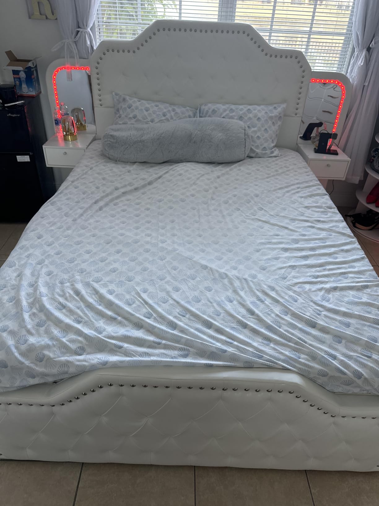 Itaar Queen Bed Frame with 53
