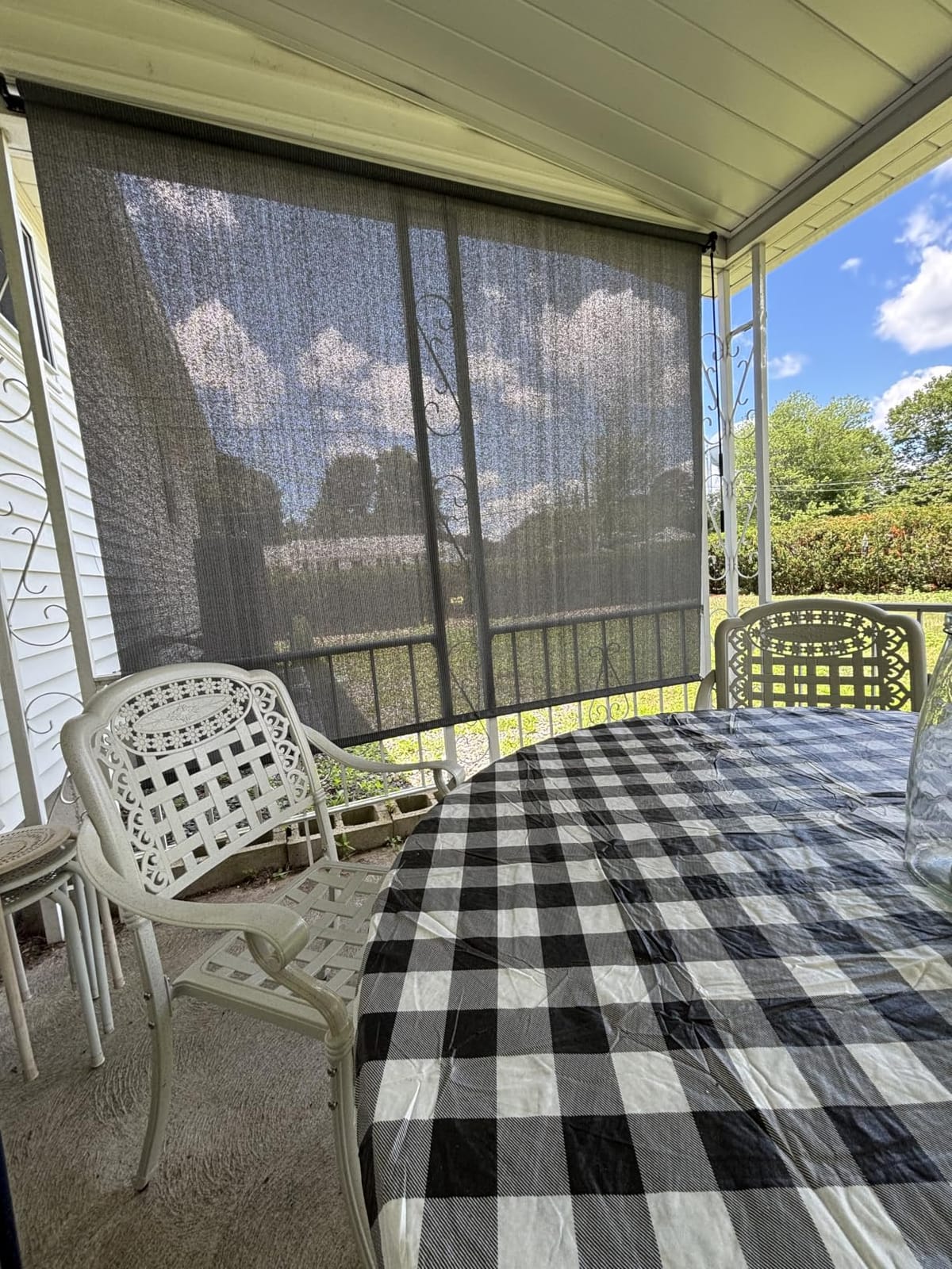 Shade&Beyond Outdoor Roller Shades with Splicing Design, 8' W x 8' H Cordless Patio Roll Up Blinds, Exterior Shade Cloth Roll for Porch, Gazebo, Pergola, Balcony, Mocha customer photo 1