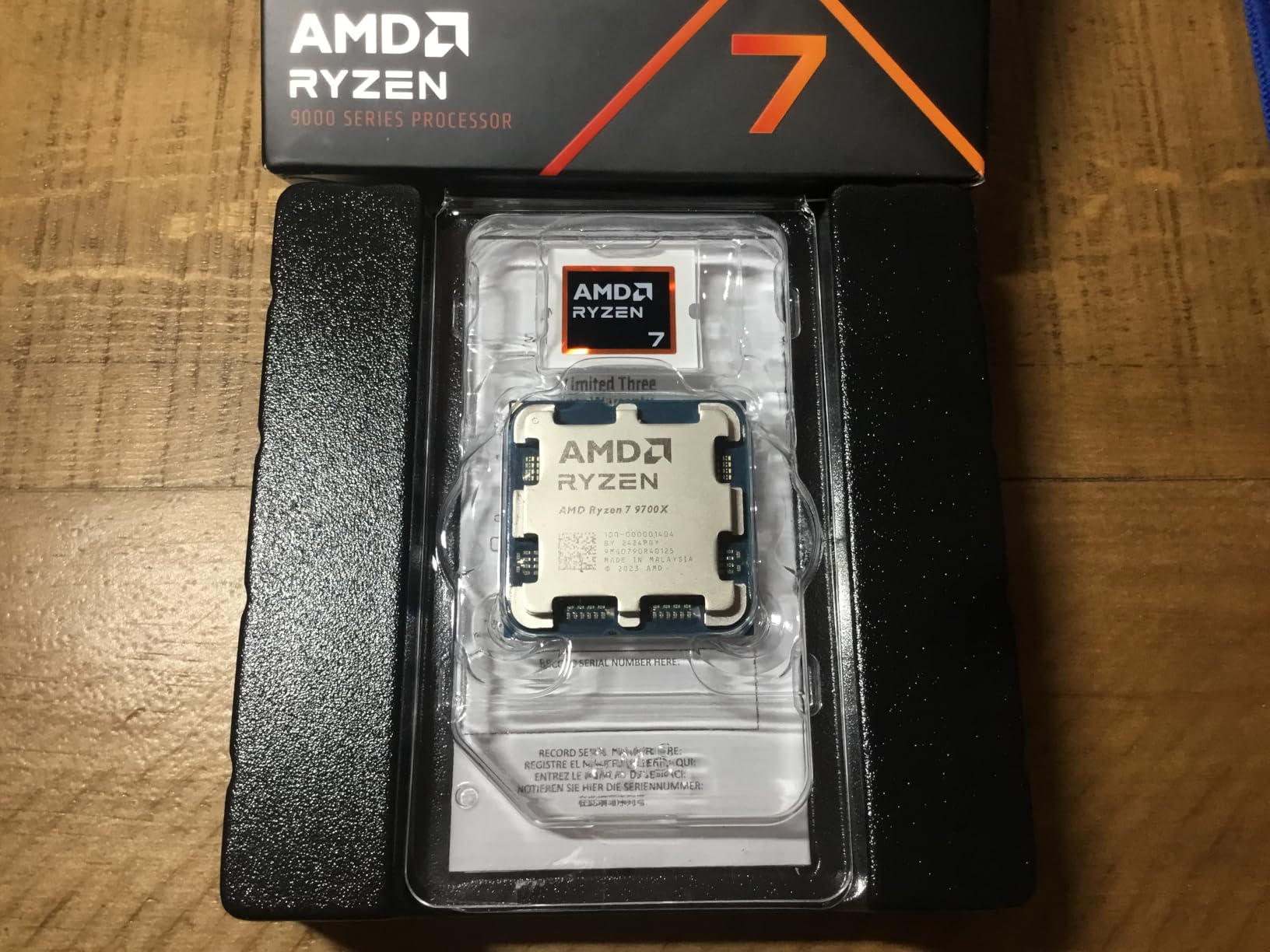 AMD Ryzen™ 7 9700X 8-Core, 16-Thread Unlocked Desktop Processor customer photo 1