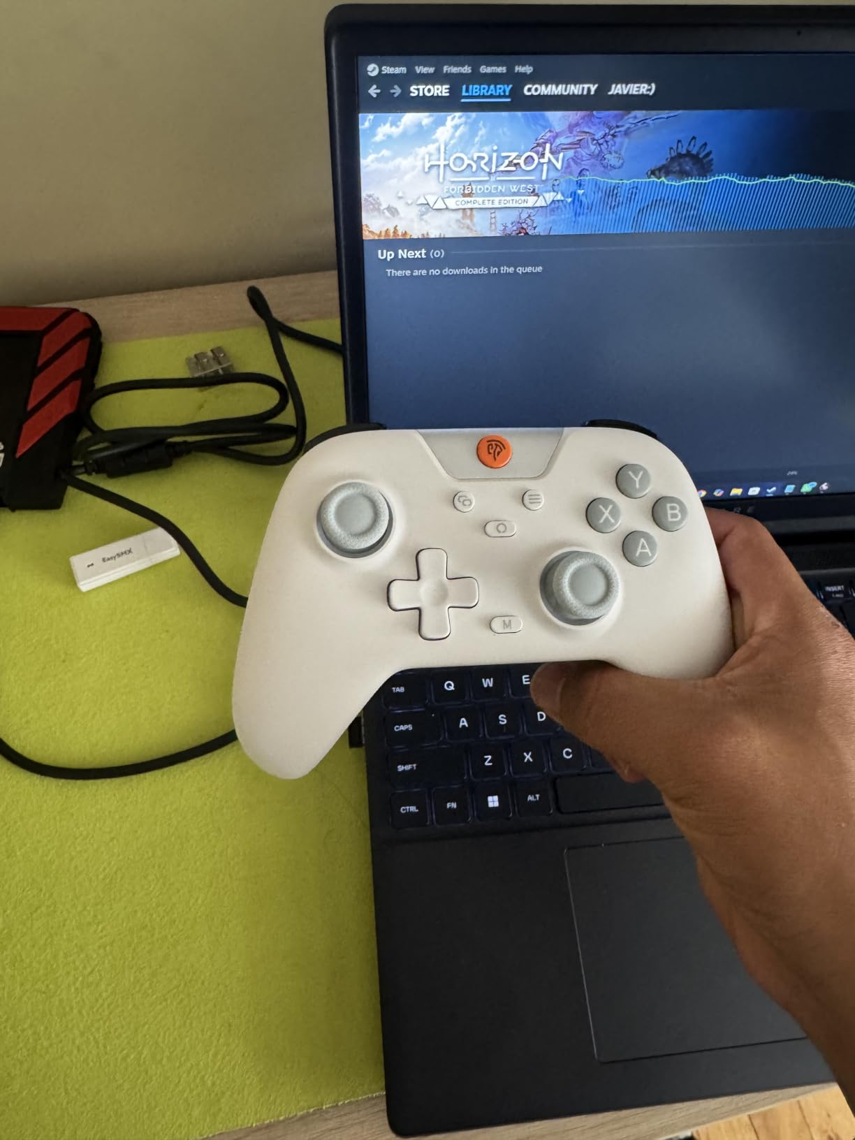 EasySMX X05 Wireless Controller for PC/Steam/Switch/iOS/Android, Black customer photo 2