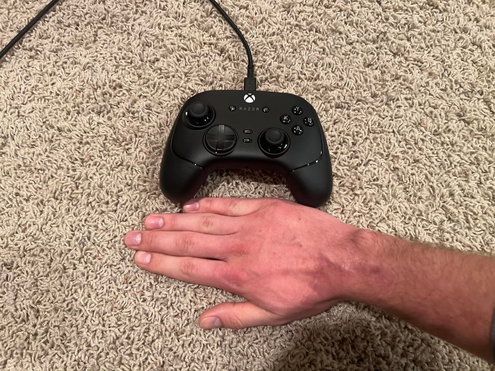 Razer Wolverine V3 Pro Wireless Gaming Controller: Licensed for Xbox Series X|S, Xbox One, Windows PC - 6 Remappable Buttons - Fast Triggers - Customizable Thumbsticks - Wired Tournament Mode - Black customer photo 2