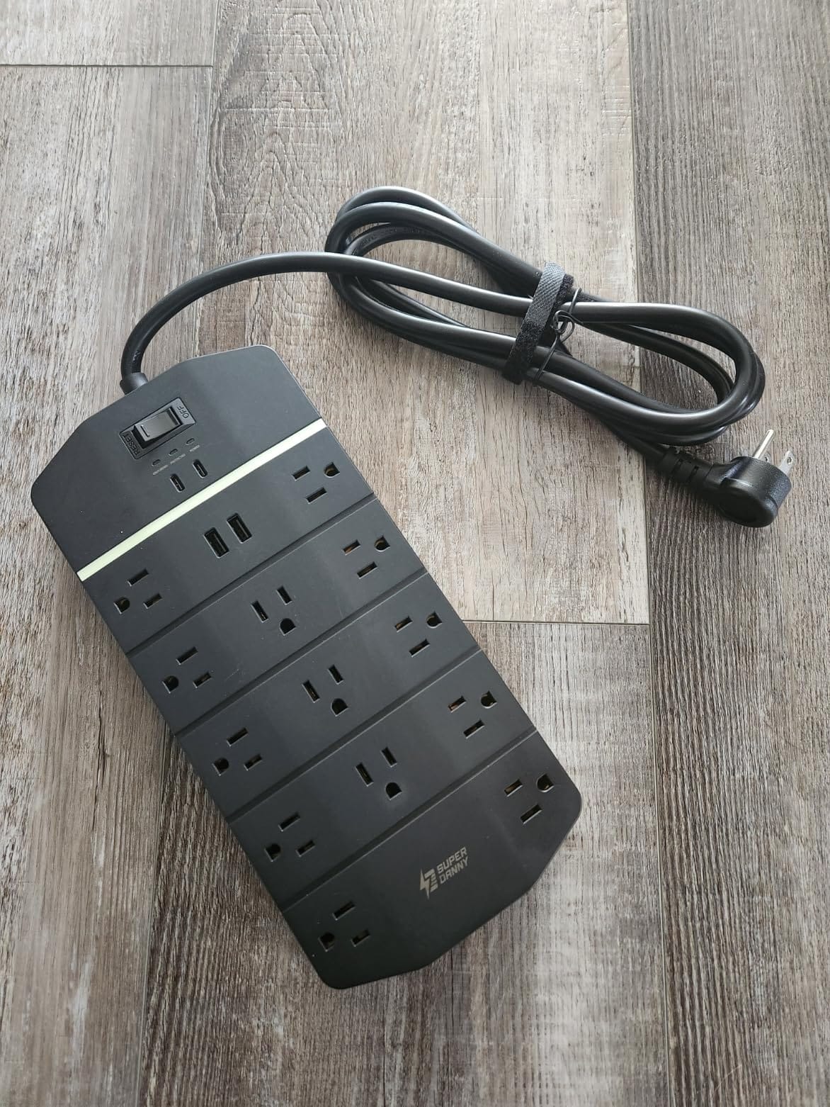 SUPERDANNY Power Strip Surge Protector 5000J, 6.5FT, 15A, PD 20W, 13 AC customer photo 2