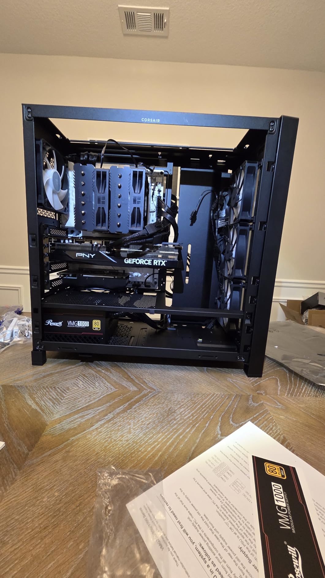 CORSAIR 4000D RS ARGB Frame Modular Mid-Tower ATX PC Case, High Airflow, 3X Pre-Installed RS Fans, InfiniRail™ Mounting System, ASUS BTF, MSI Zero, Gigabyte Stealth, Black customer photo 2