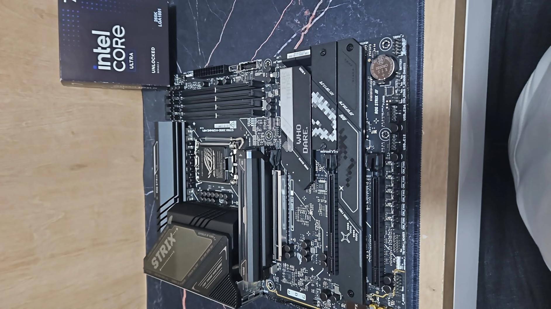 Intel Core Ultra 7 Desktop Processor 265K - 20 cores (8 P-cores + 12 E-cores) up to 5.5 GHz customer photo 2