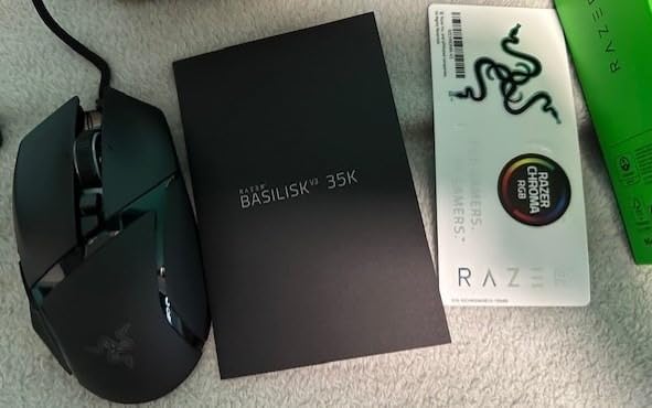 Razer Basilisk V3 35K Wired Ergonomic Gaming Mouse, Black customer photo 2