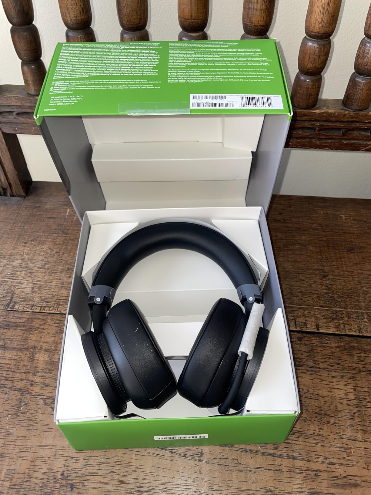 Xbox Wireless Gaming Headset | Carbon Black | Over Ear Headphones | Spatial Audio with Dolby Atmos | Consoles, PCs, TVs, Mobile, and More customer photo 1