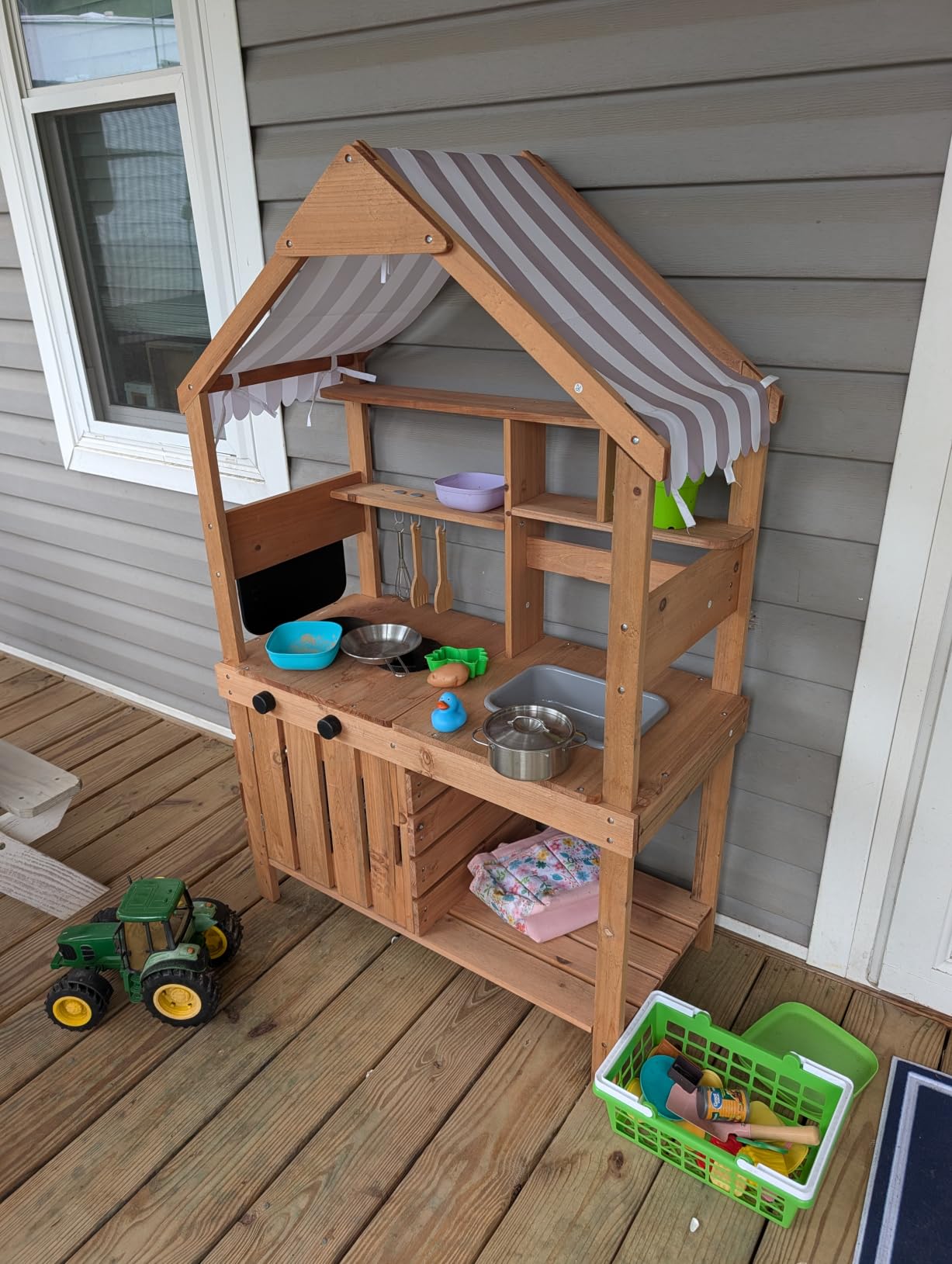 OOOK Kids Mud Kitchen, Fir Wood Outdoor Play Kitchen with Water Sink customer photo 2