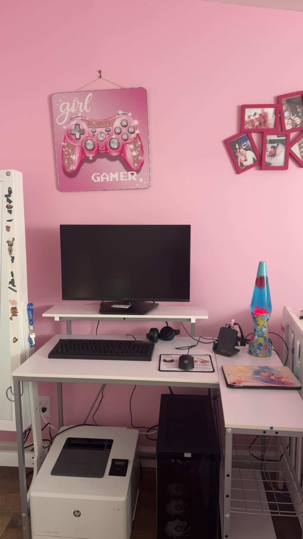 Bestier 42-Inch L-Shaped Computer Desk with Charging & LED, Black customer photo 2