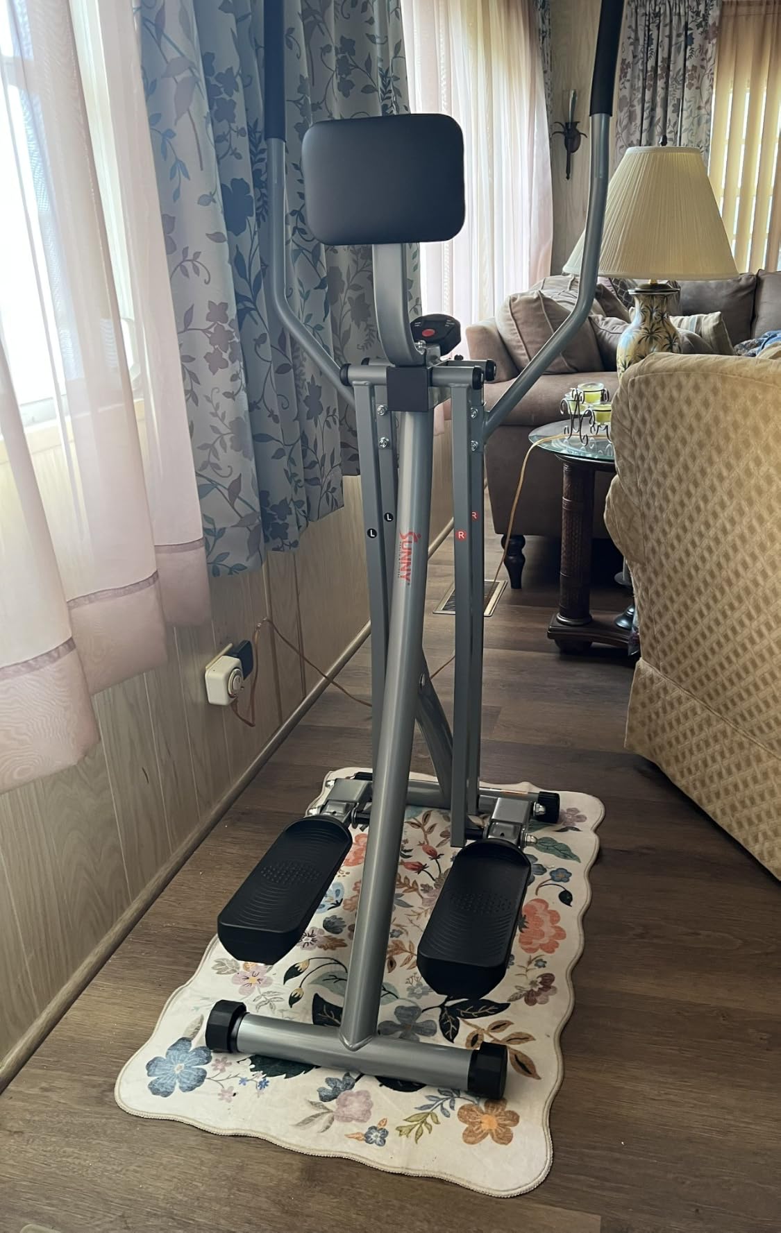 Sunny Health & Fitness Smart Air Walk Elliptical Glider Sprinter Trainer customer photo 1