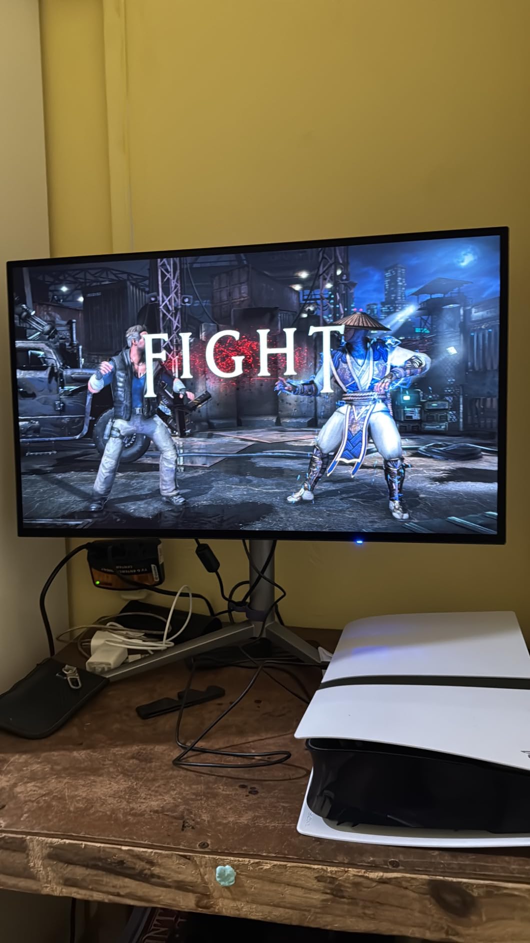 KTC 27 Inch OLED Gaming Monitor, QHD 2560 x 1440, 240Hz, 0.03ms, Type-C 65W, Built-in Speakers, G-SYNC & FreeSync, HDMI2.0, DisplayPort1.4, USB-C 3.0, G27P6 customer photo 2