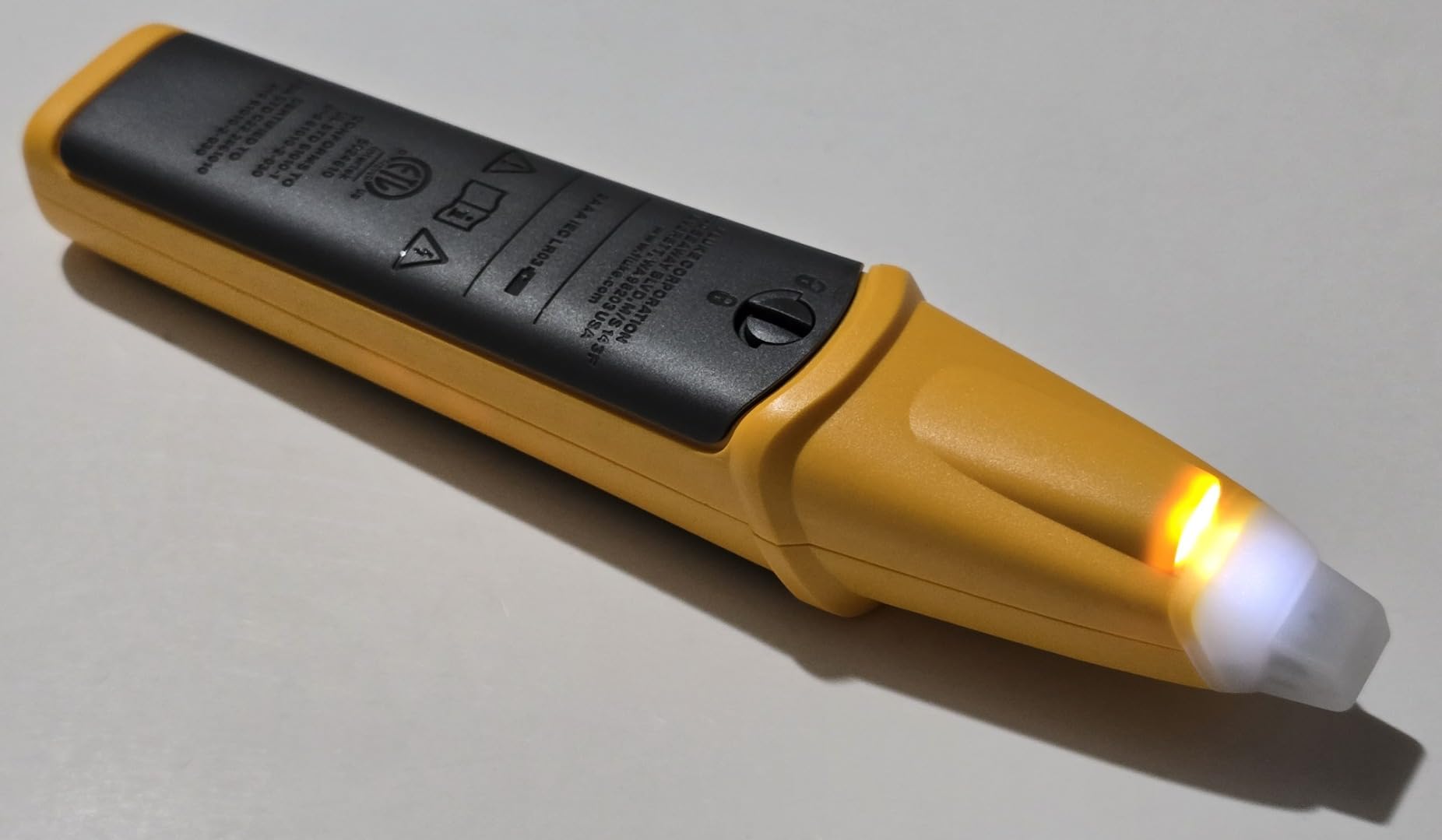 Fluke BK120 SmartTrace Breaker Finder and Socket Tester customer photo 1