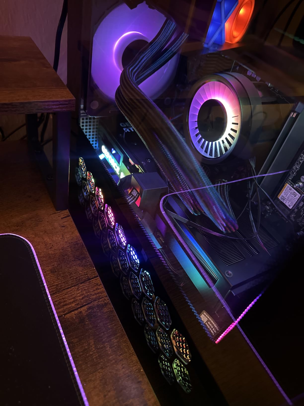 Alienware Aurora Gaming Desktop, RTX 5070, Intel Core Ultra 7 265F customer photo 1