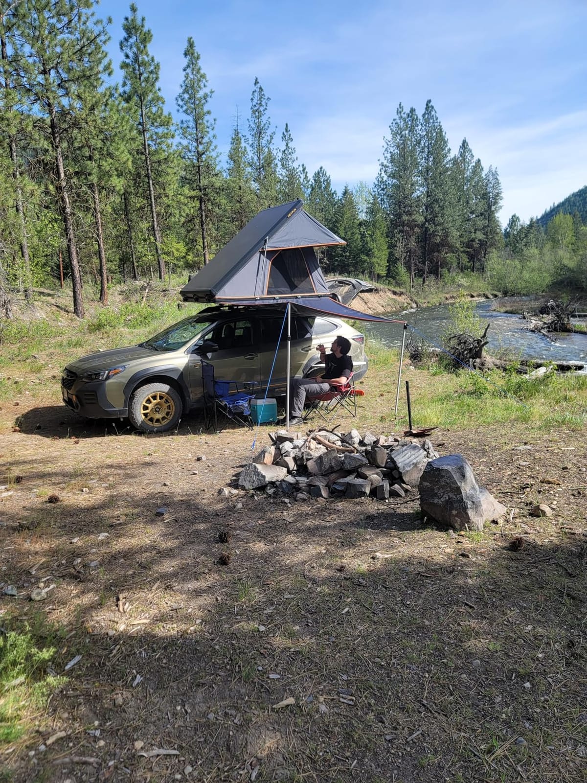 Adventurer Pro Rooftop Tent Hard Shell, 2-3 Person Aluminum Roof Top Tent customer photo 1