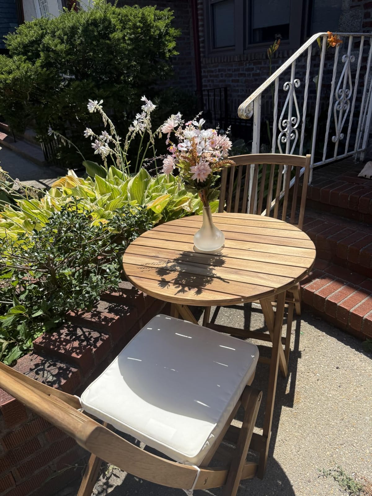 Tangkula 3 Pieces Acacia Wood Patio Folding Bistro Set, Outdoor Table and Chairs Set with Soft Cushions, Patio Furniture Set for Porch, Balcony, Garden, Deck and Backyard customer photo 2