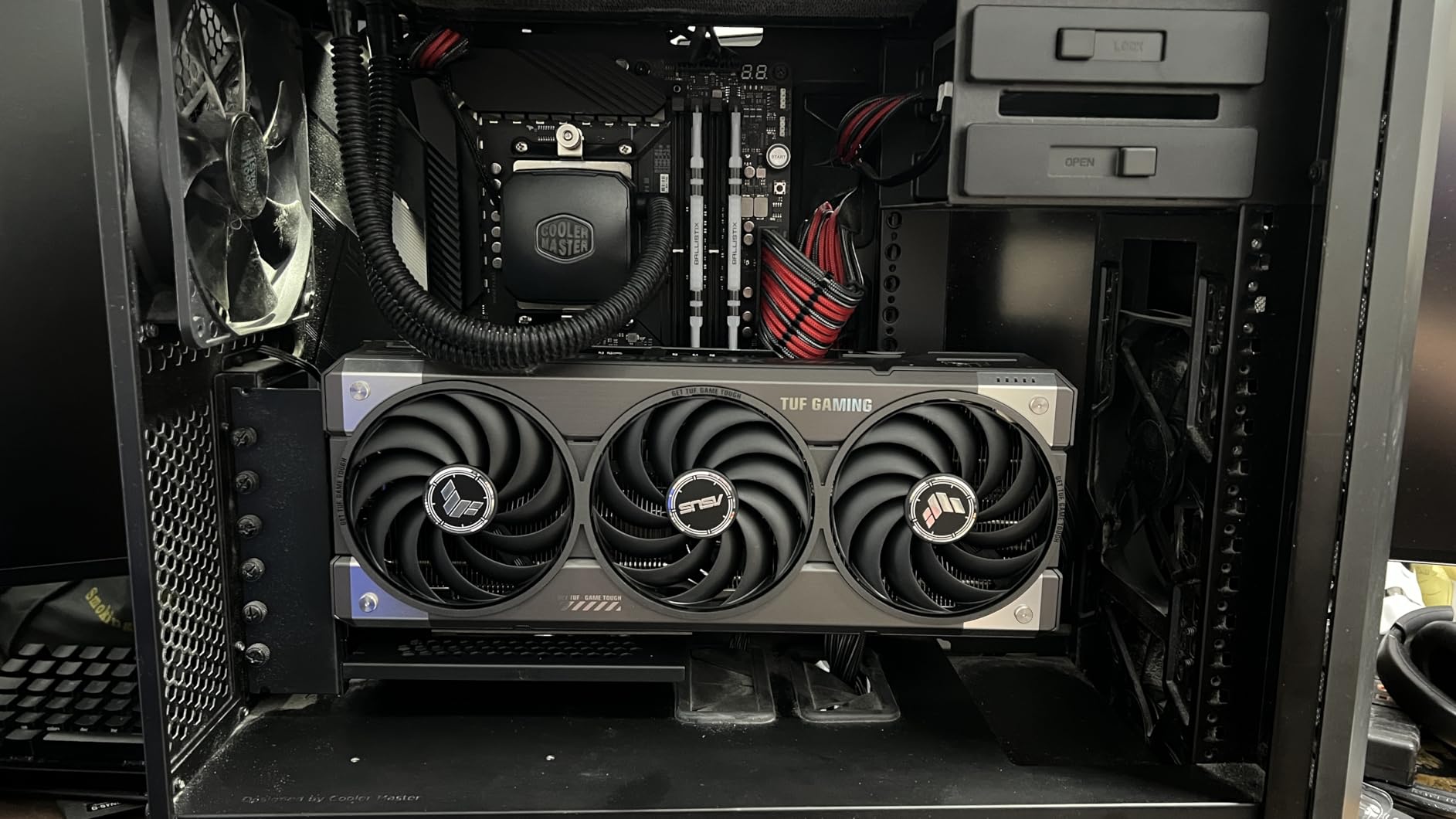 ASUS TUF Gaming GeForce RTX 5070 Ti 16GB GDDR7 OC Edition Graphics Card customer photo 2