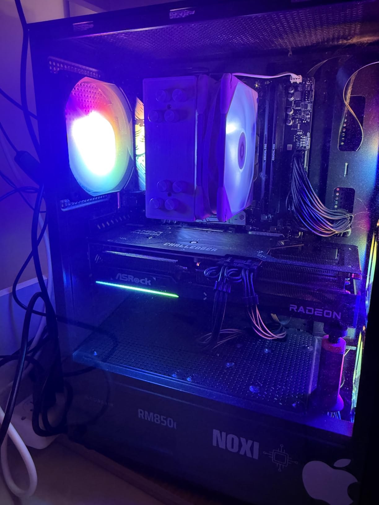 ASRock Radeon RX 9070 Challenger 16GB OC Graphics Card, RDNA 4, 2520MHz Boost, 16GB GDDR6 256-bit, PCIe 5.0, Triple Fans, 0dB Silent, LED Indicator customer photo 2